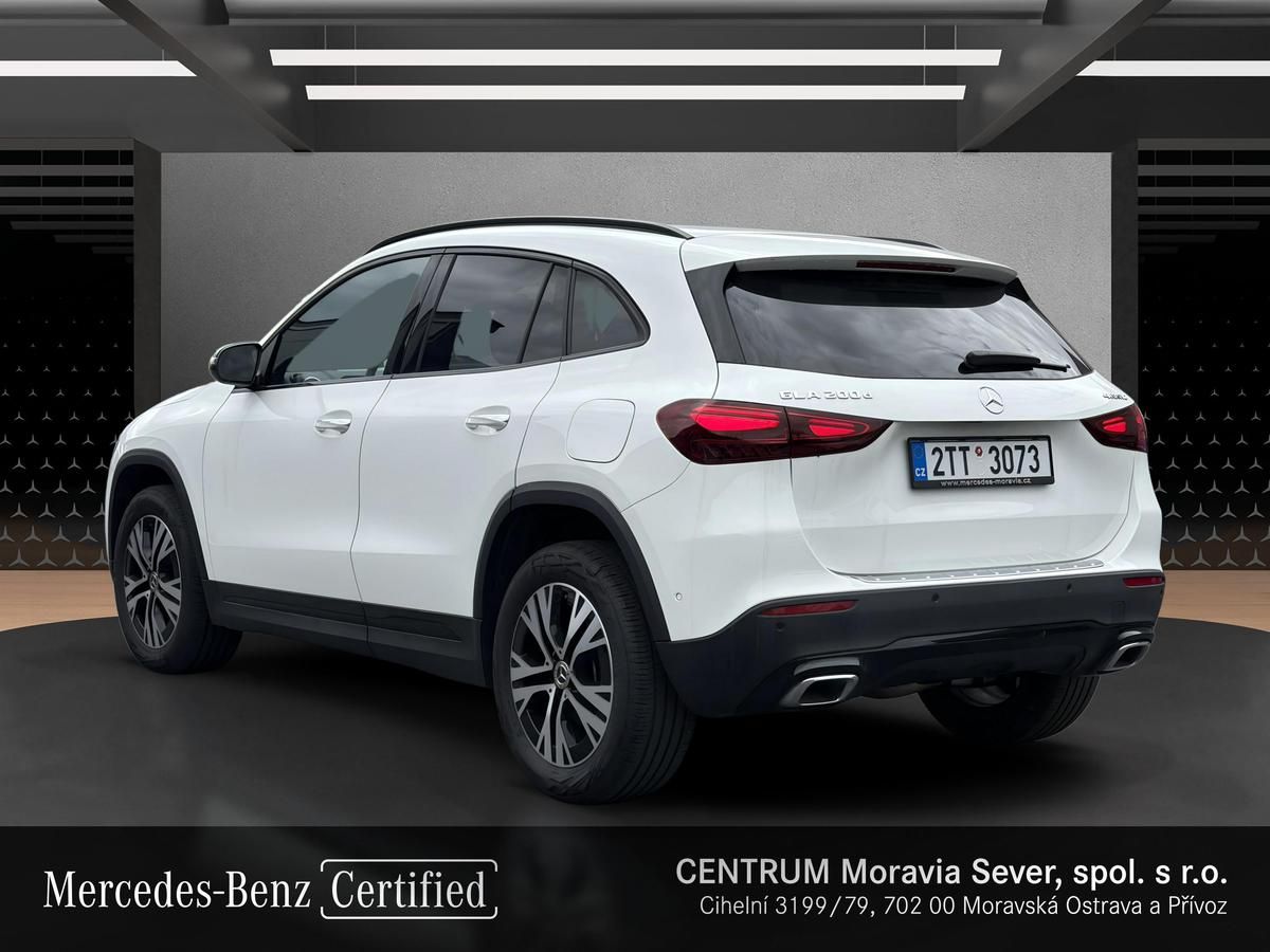 Mercedes-Benz GLA, 200d 4MATIC, 1. majitel,CZ - fotka 3