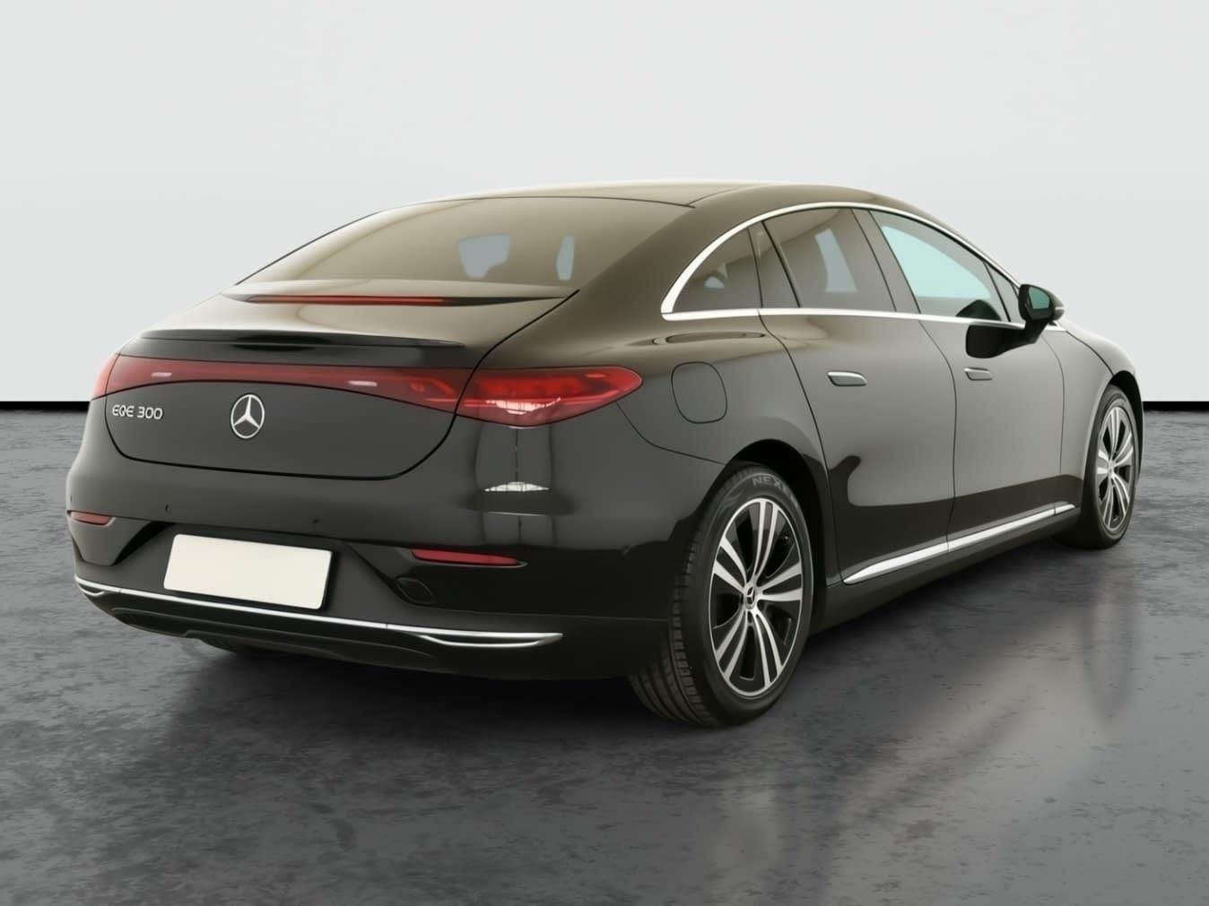 Mercedes-Benz EQE, EQE 300, SoH 100% - fotka 4