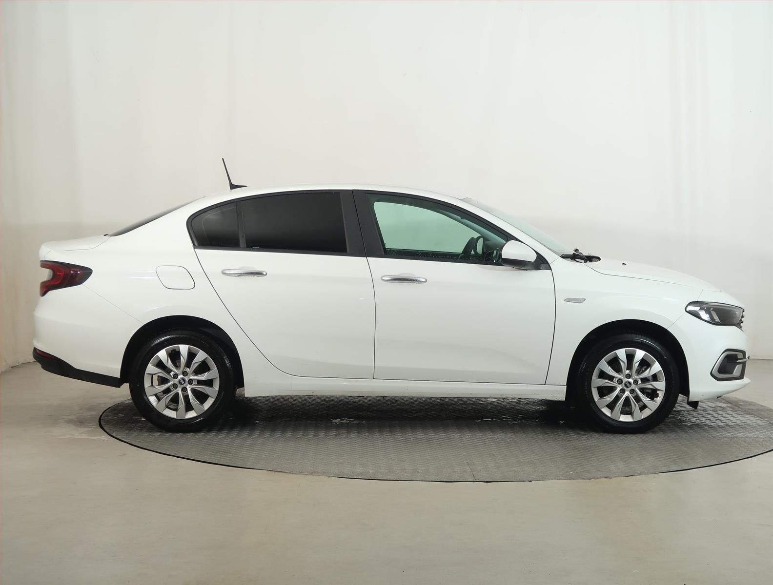 Fiat Tipo, 1.6 MultiJet, Záruka, ČR,1.maj - fotka 6