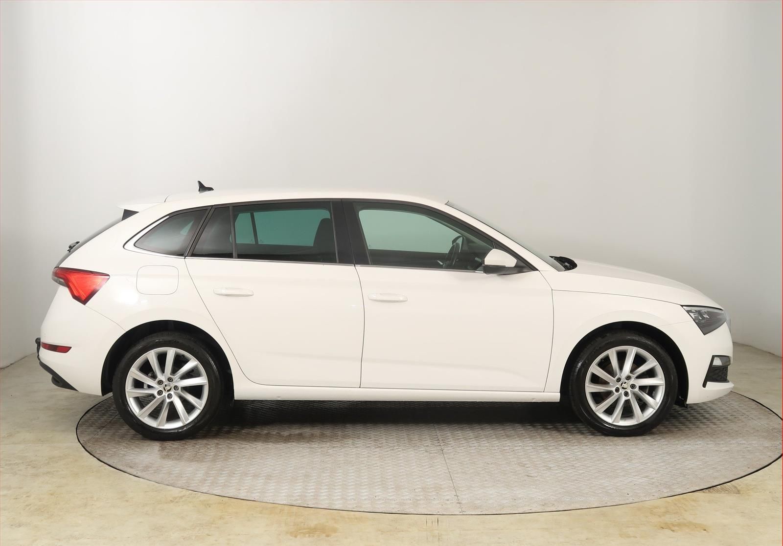 Škoda Scala, 1.6 TDI, ČR,1.maj, Serv.kniha - fotka 6