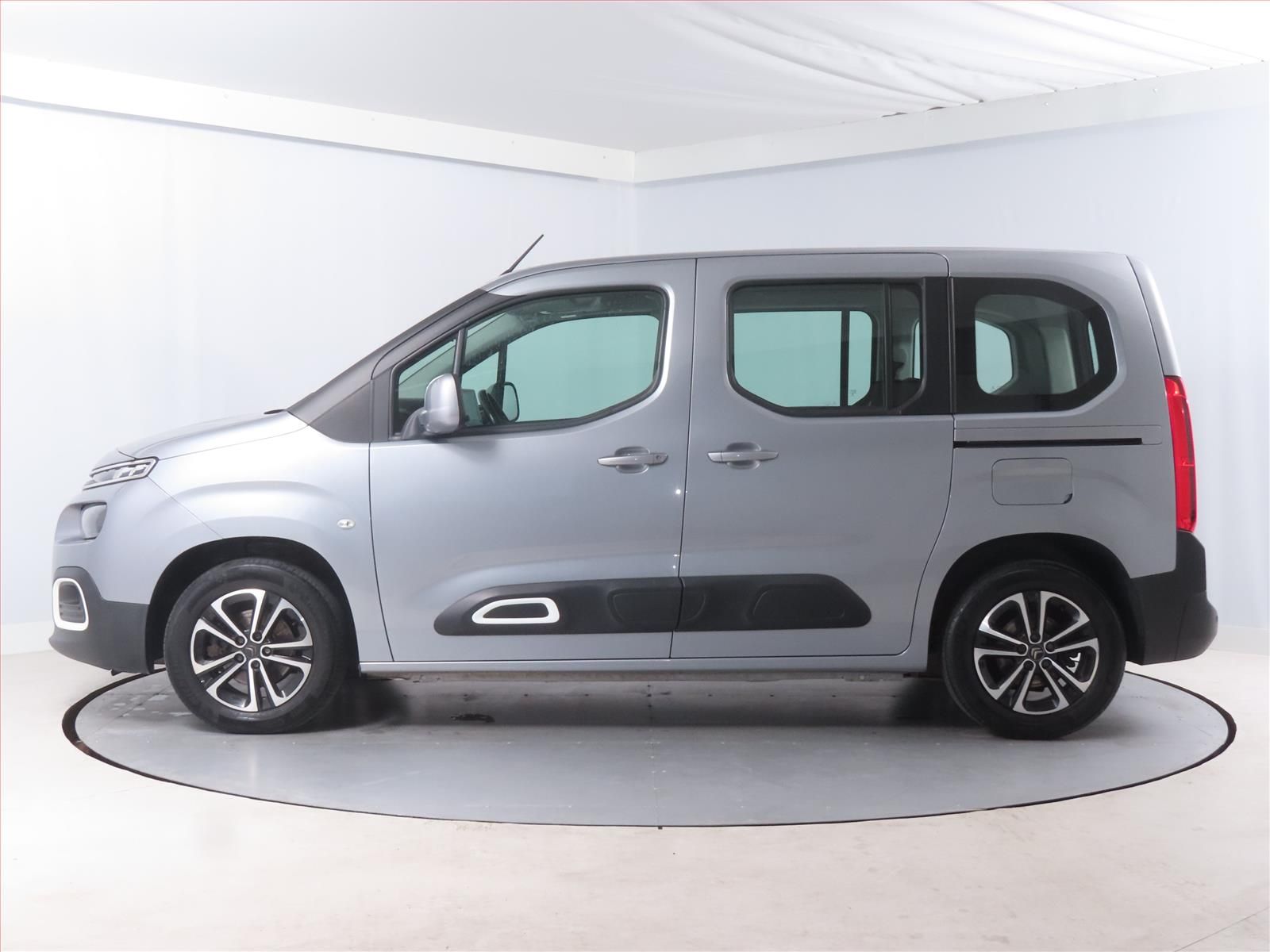Citroën Berlingo, 1.5 BlueHDi, 5Míst, Klima, ČR - fotka 3