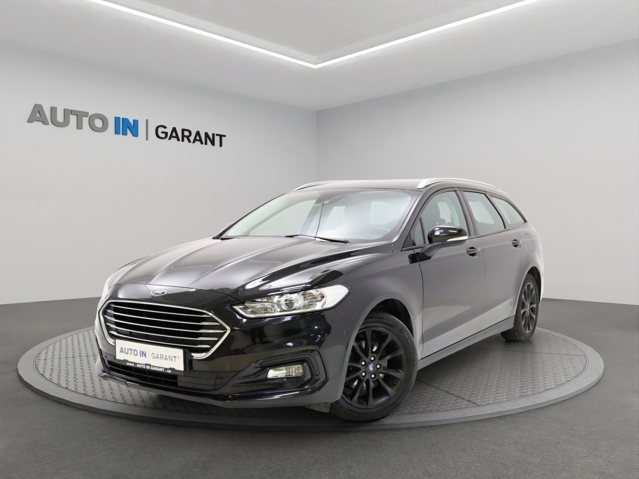 Ford Mondeo, AT8, park. kamera, servis, zár