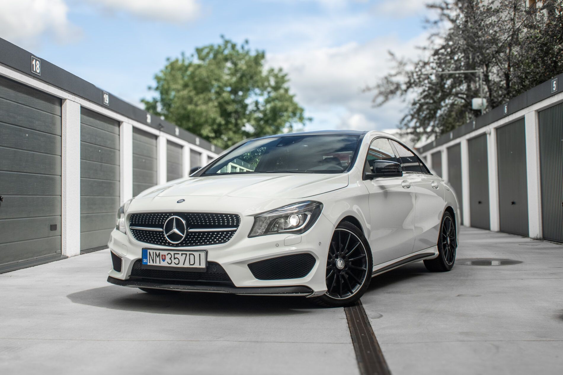 Mercedes-Benz CLA