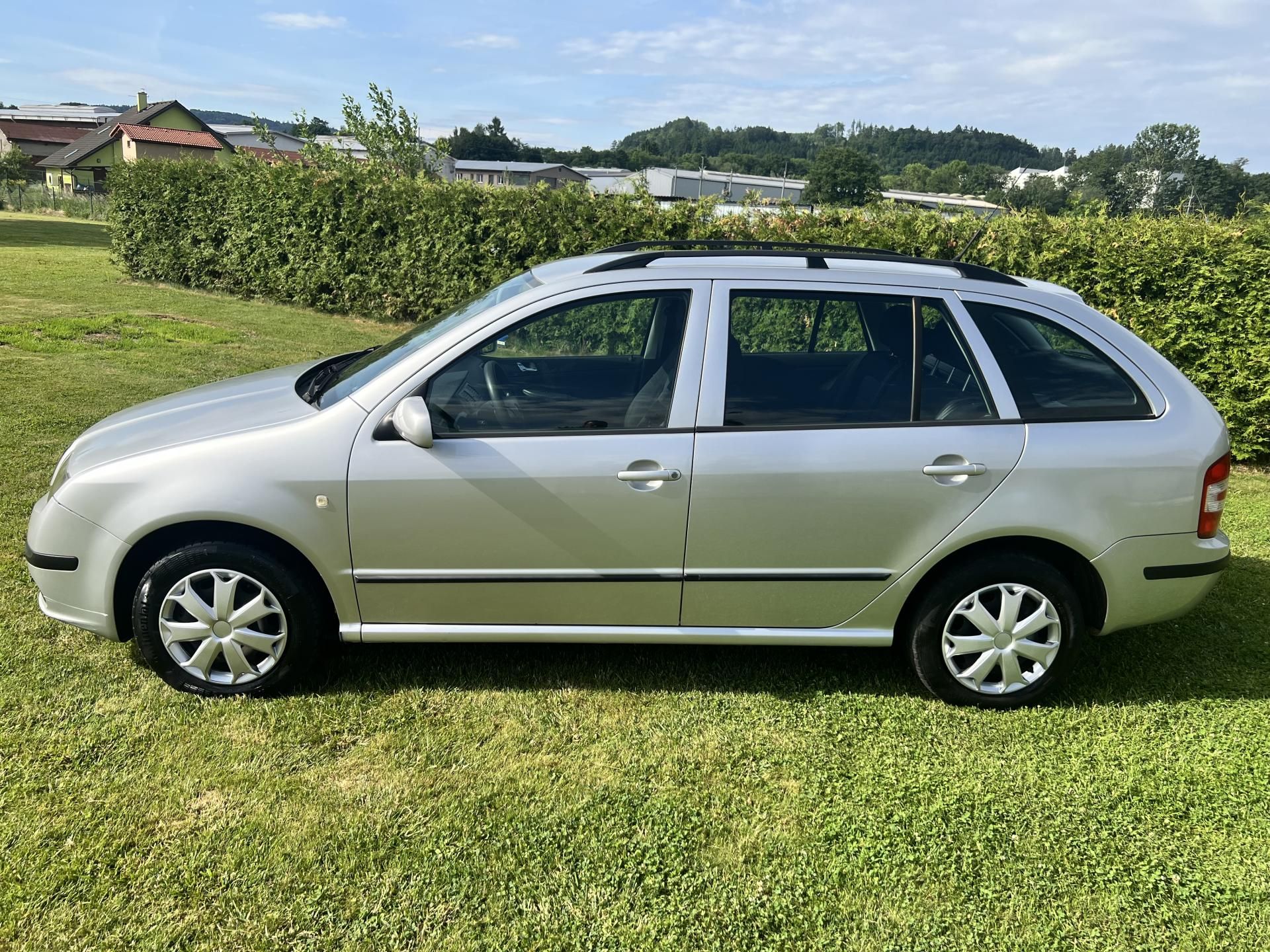 Škoda Fabia, 1.4 59KW,TZ,KLIMA,TEMPOMAT,ESP - fotka 4