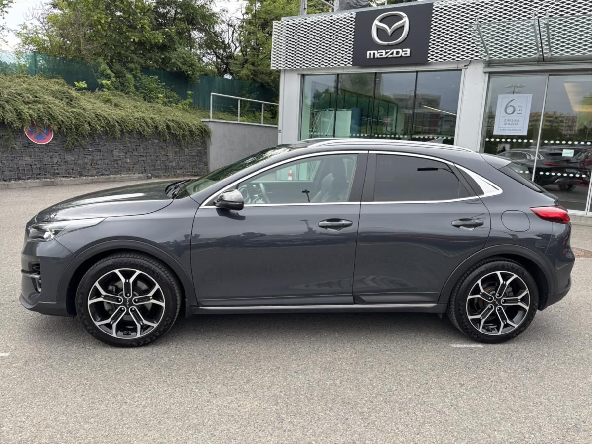 Kia XCee´d, 1,5 AT Black Edition ZÁRUKA - fotka 2