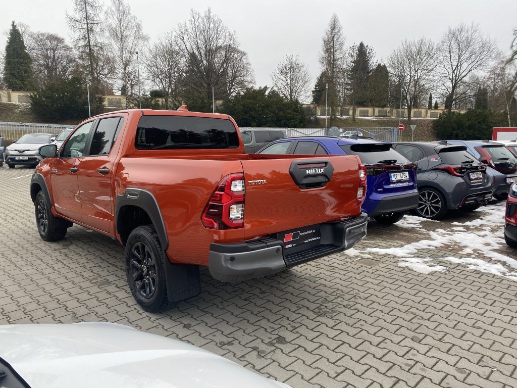 Toyota Hilux, 2.8 Diesel 204 Double Cab 6AT - fotka 6