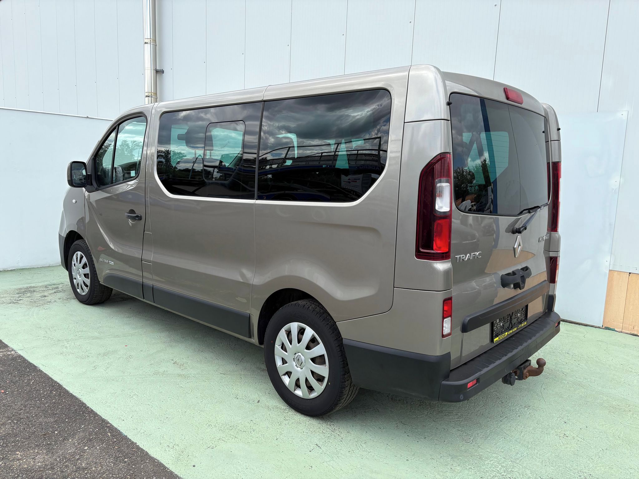 Renault Trafic, 1.6dCi, 107kW, 9 míst, Tažné - fotka 4