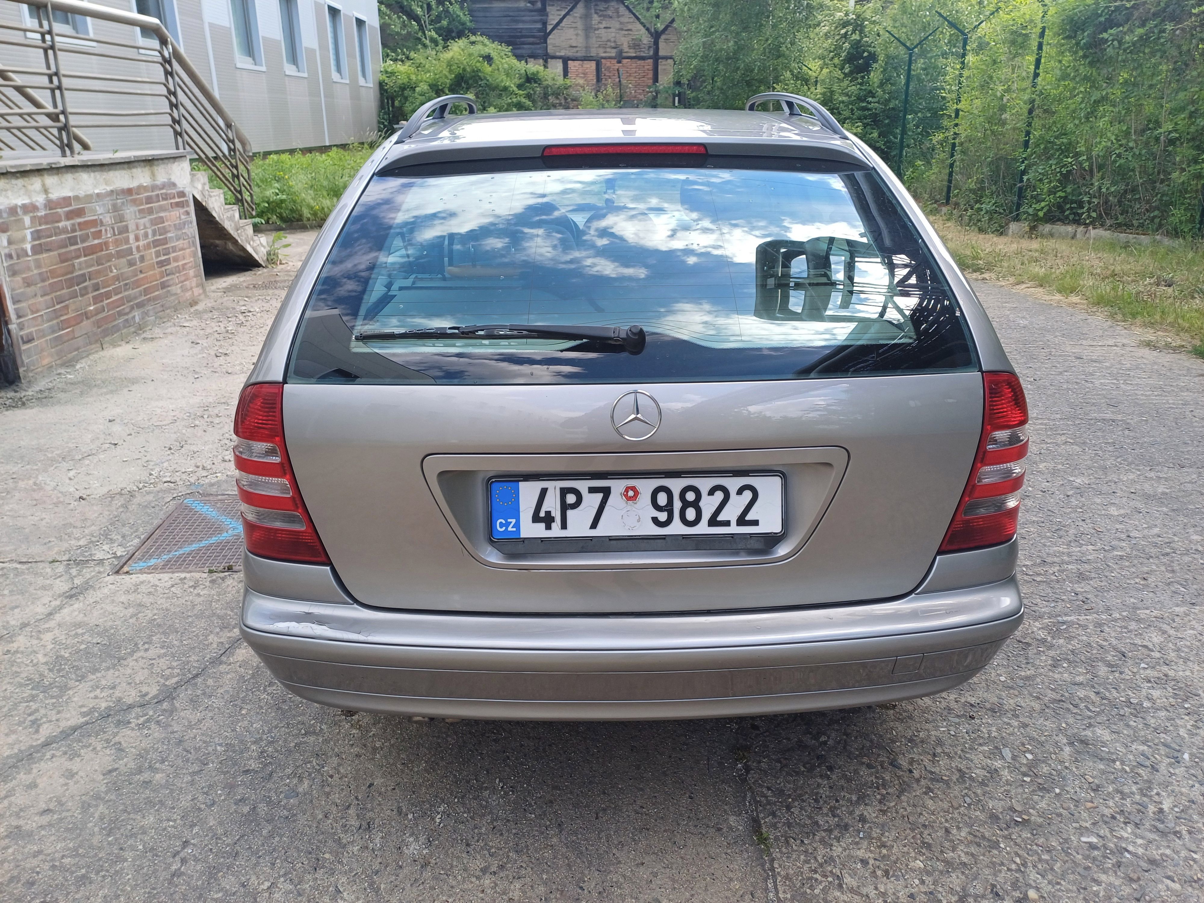 Mercedes-Benz Třídy C, MB W203 CDi - Servisováno - fotka 4