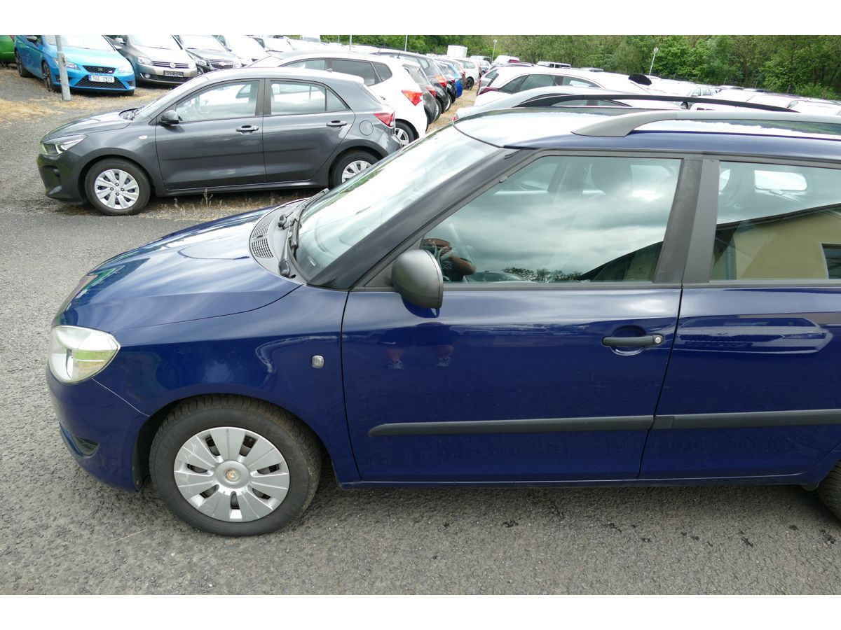 Škoda Fabia, 1,2 51KW KLIMA - fotka 4