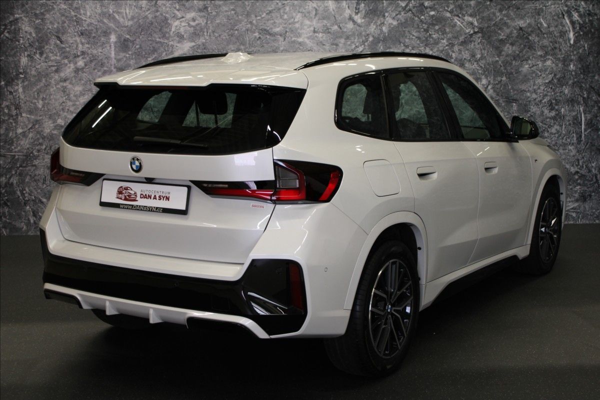 BMW X1, 2,0 23d 145 kW xDrive M Sport - fotka 3