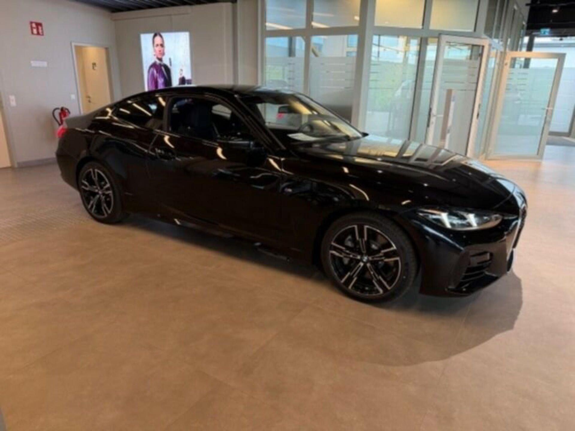 BMW Řada 4, 430i xD M-Sport HuD 360