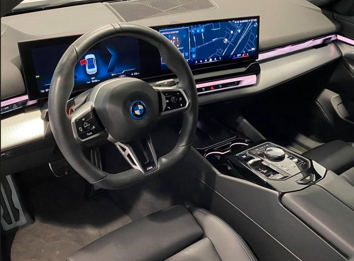 BMW i5, eDrive40 M Sport Kamera Tažné - fotka 5