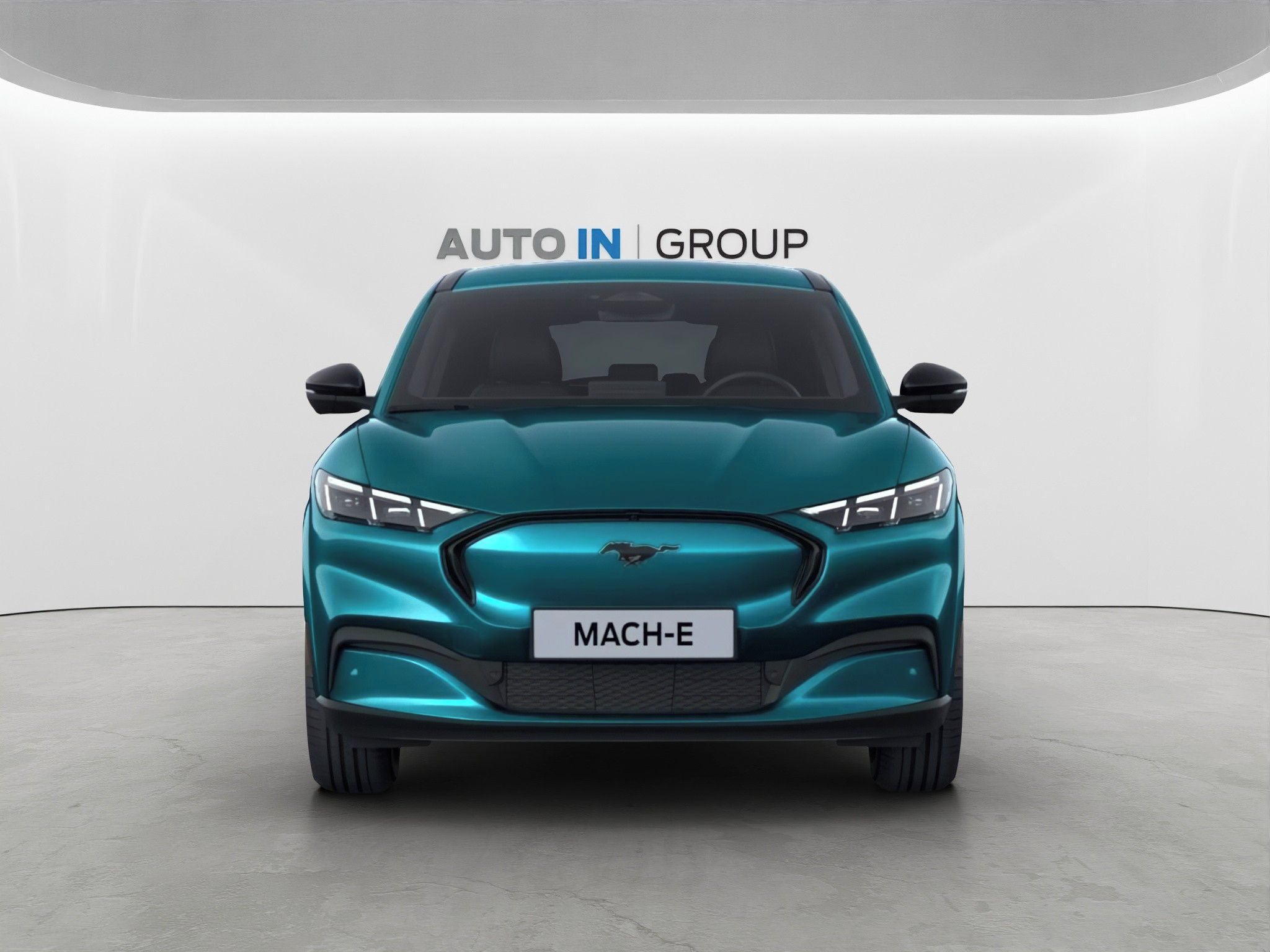 Ford Mustang Mach-E, MACH-E Premium 5D 88 kWh,0 PRO - fotka 2