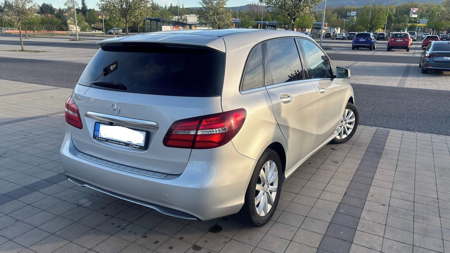 Mercedes-Benz Třídy B, 180d, ČR, servis MB - fotka 3