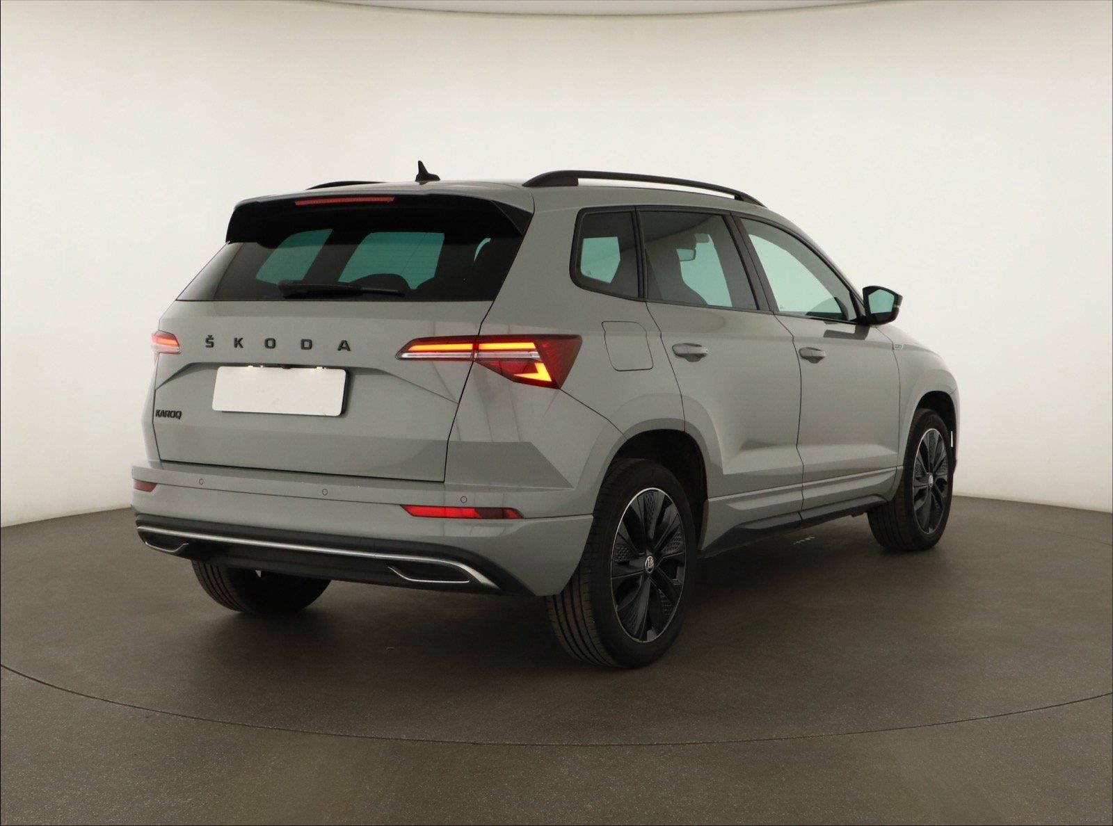 Škoda Karoq, 2.0 TDI, Sportline, Automat - fotka 5