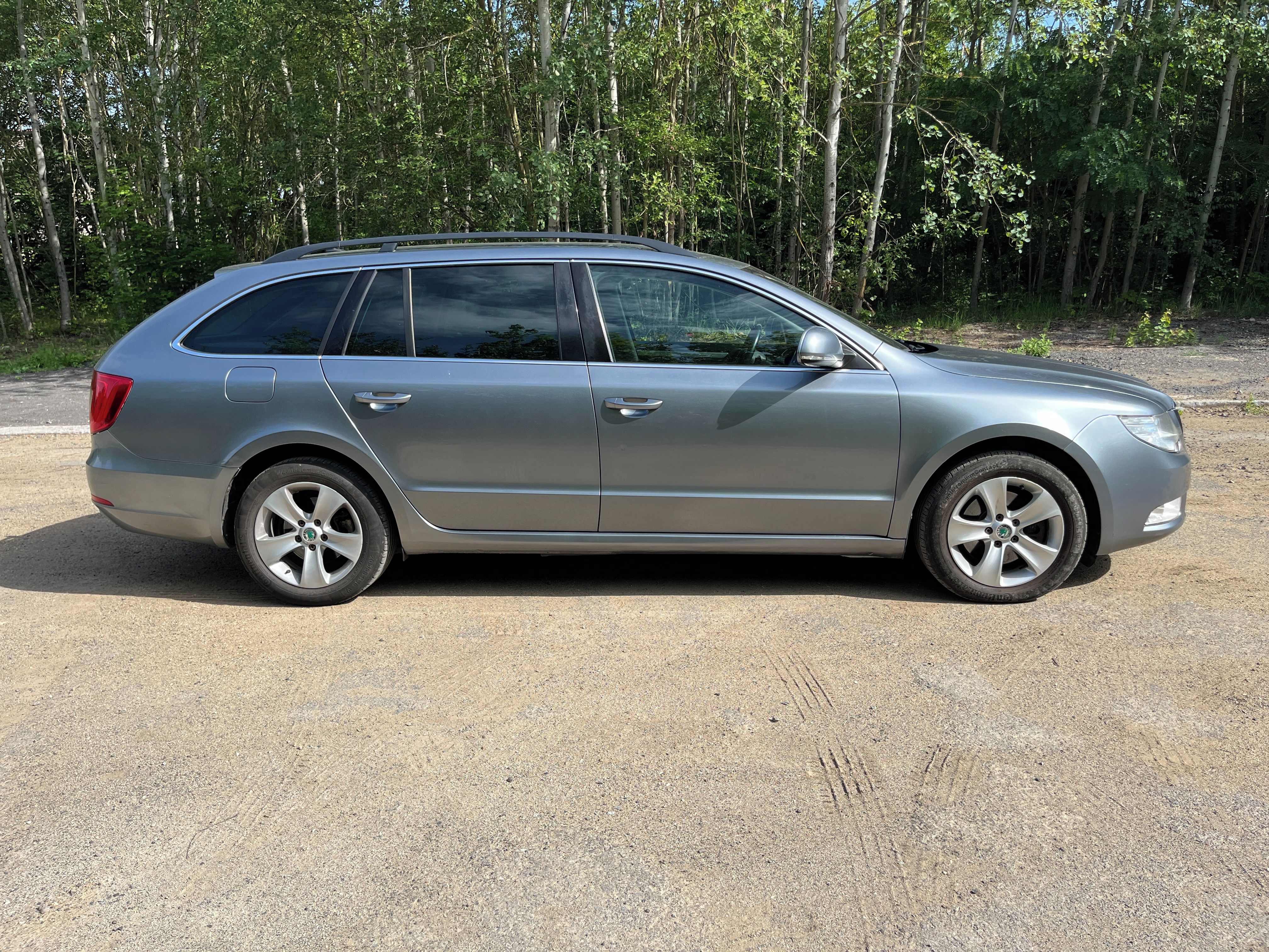 Škoda Superb, 2.0tdi 103kw dsg navigace - fotka 6