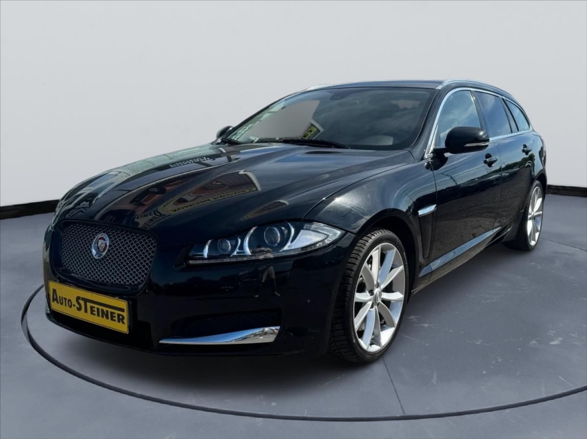 Jaguar XF, 3,0 D V6 Sportbrake 202kw - fotka 3