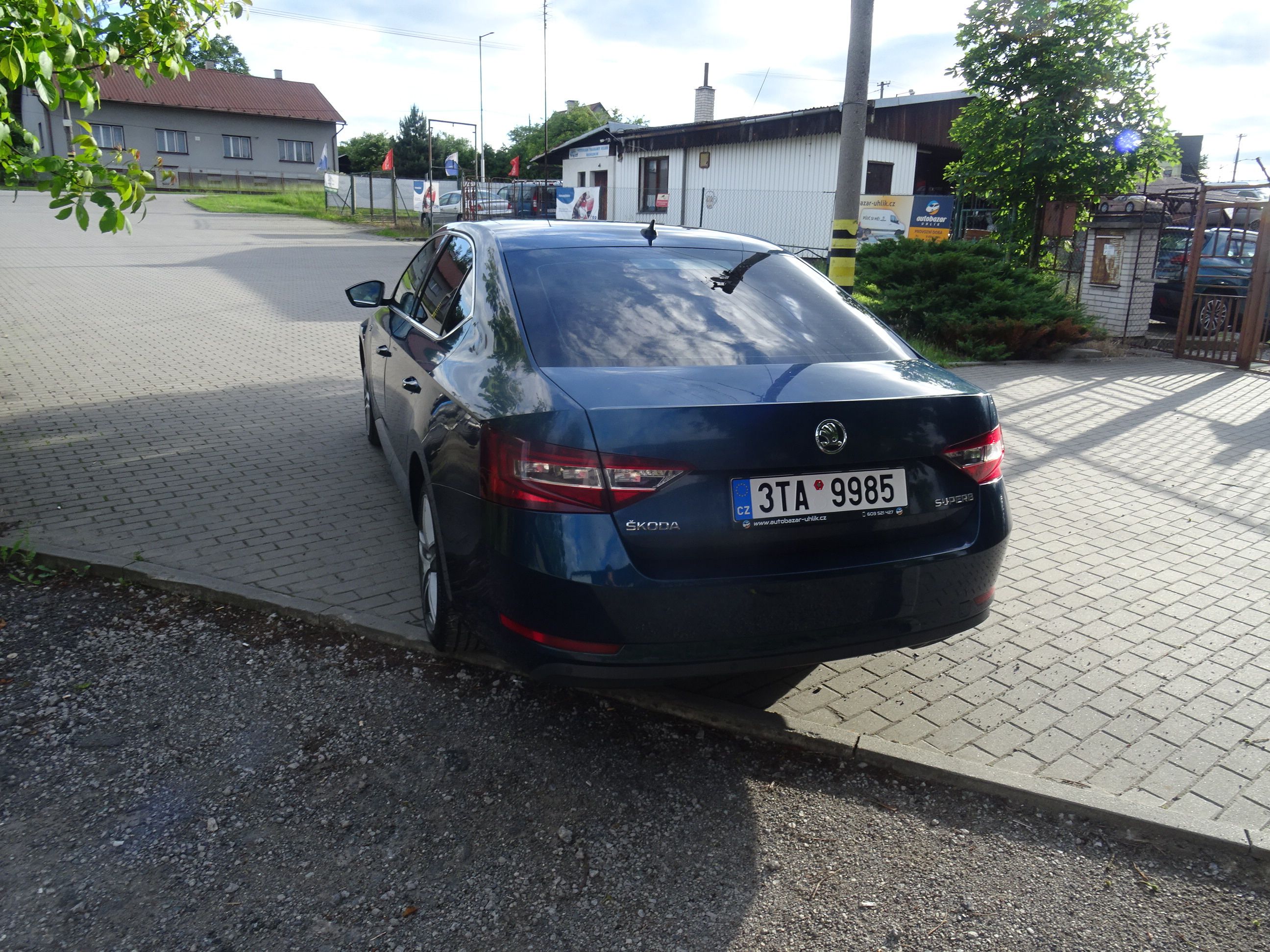 Škoda Superb, 2.0 tdi - fotka 5