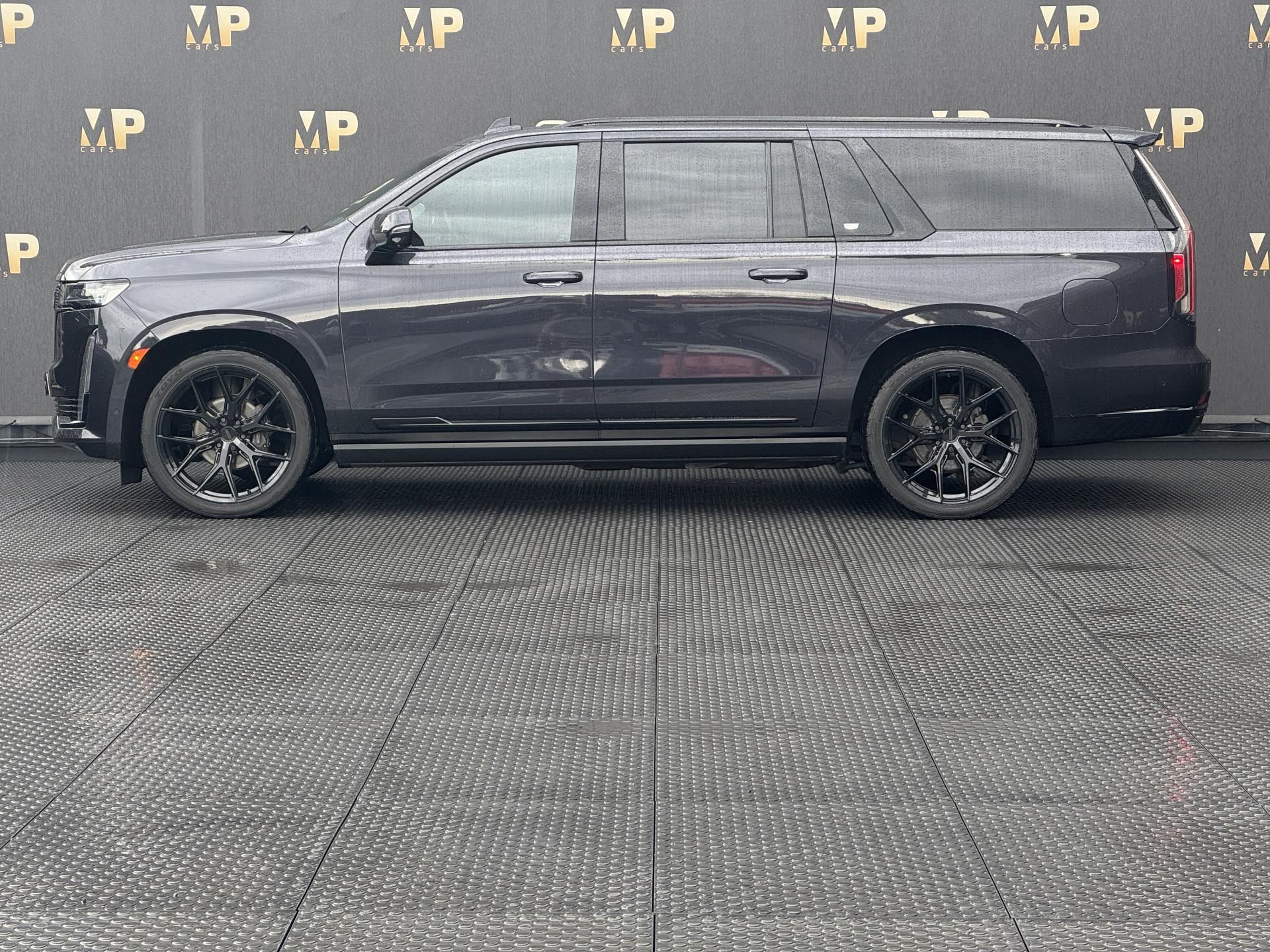 Cadillac Escalade, 6.2 V8 AWD Platinum, DPH, PPF - fotka 5