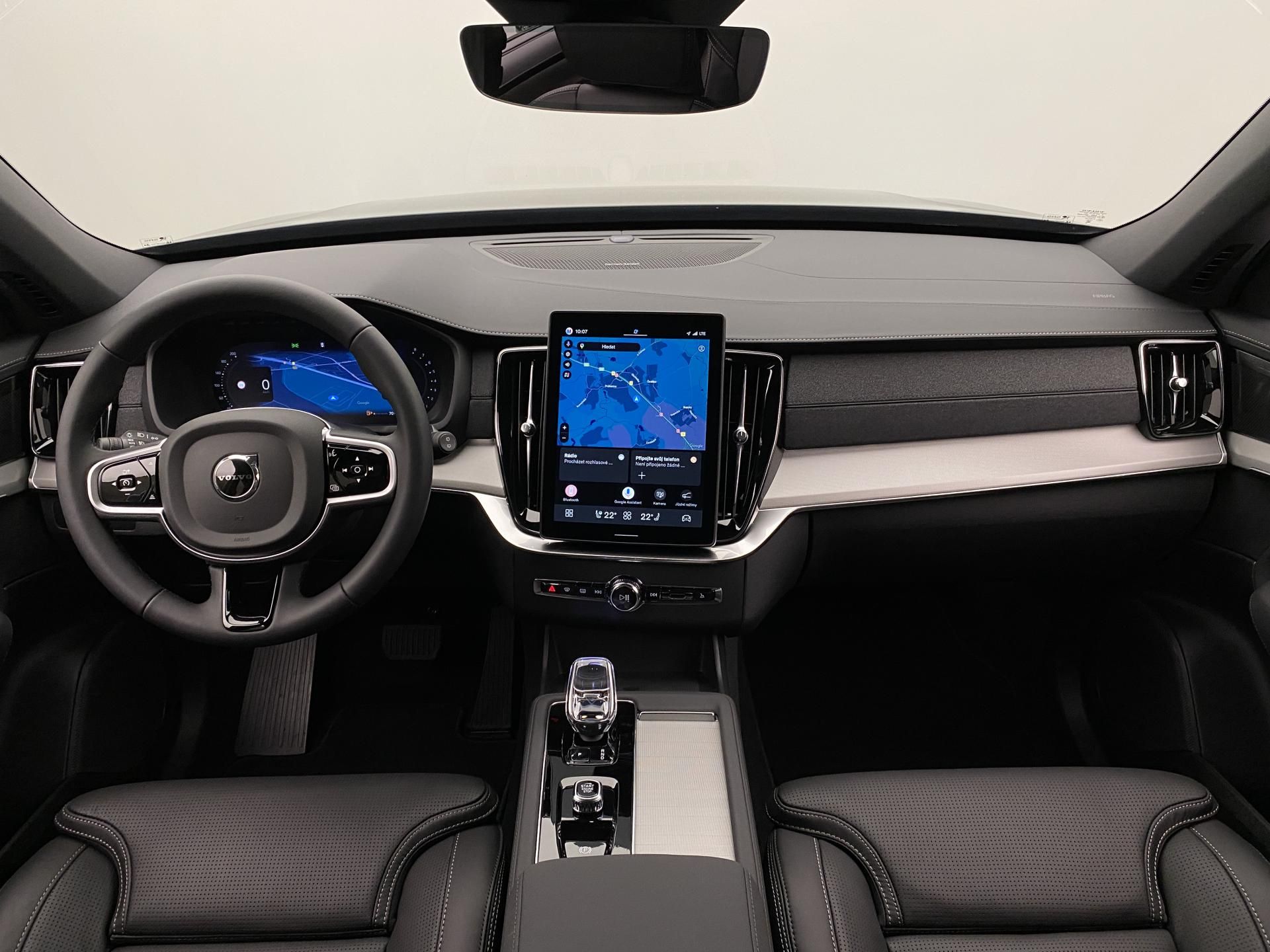 Volvo XC90, B5 AWD AUT BLACK EDITION PLUS - fotka 2