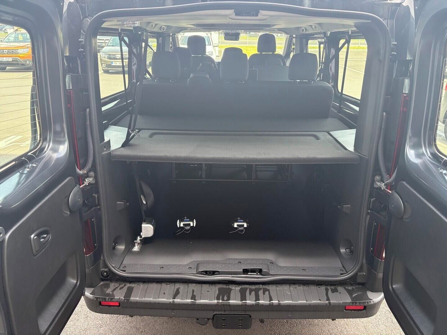 Renault Trafic, L2 Equilibre Blue dCi 150  2.0 - fotka 6