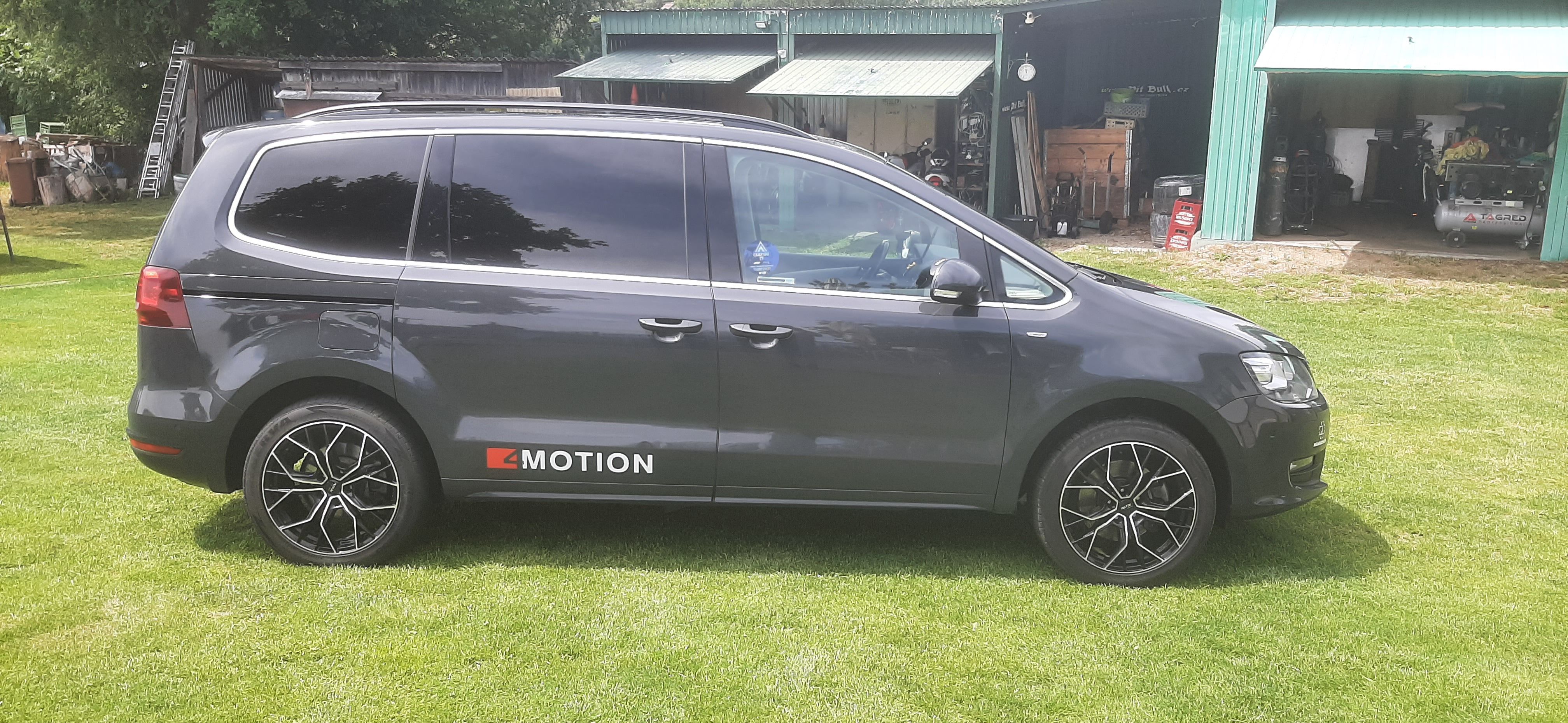 Volkswagen Sharan, 135KW, 4x4, Webasto,Cebia,7DSG - fotka 3