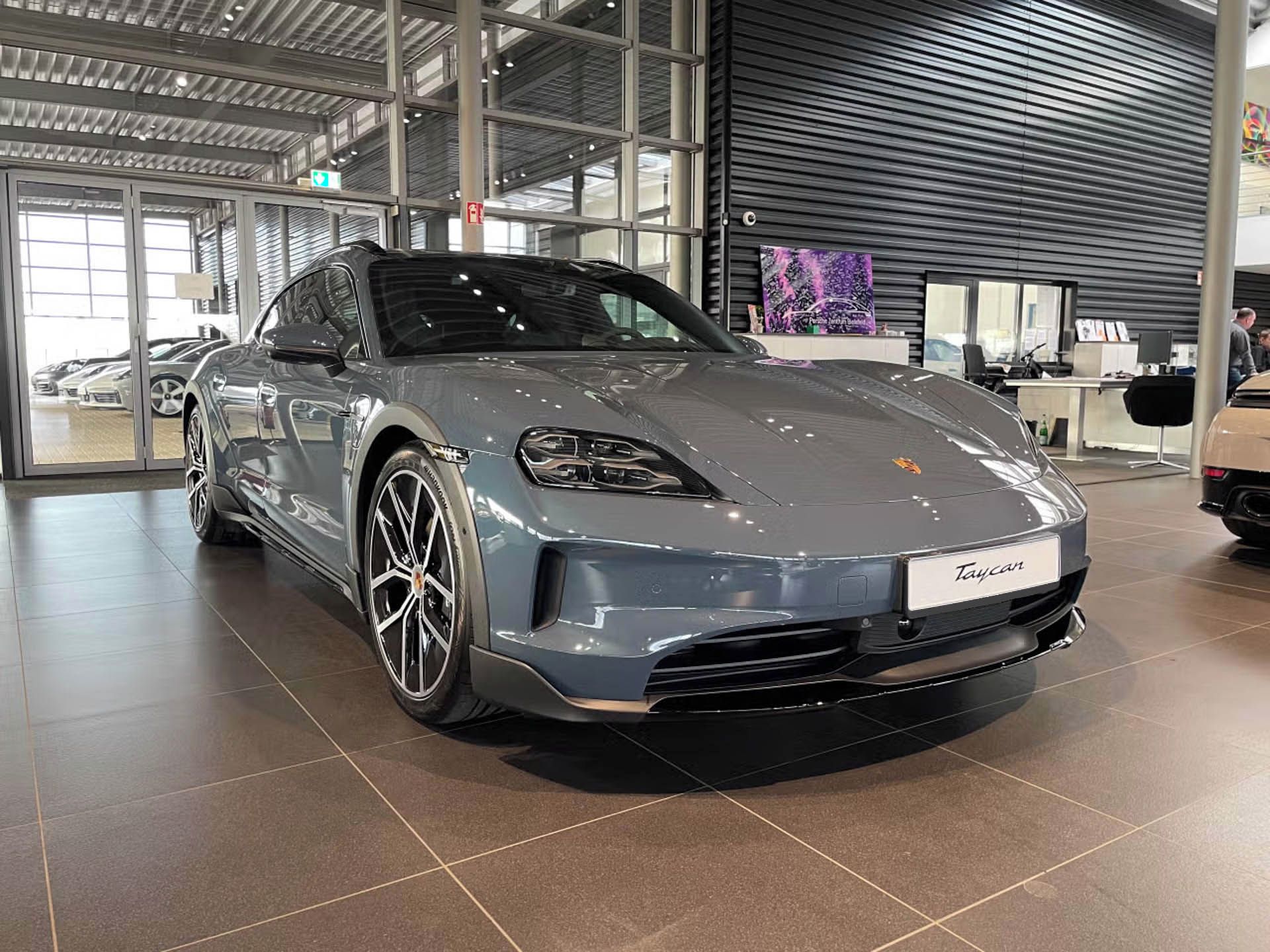 Porsche Taycan, 4 Cross Turismo 360 Soft-Close - fotka 3