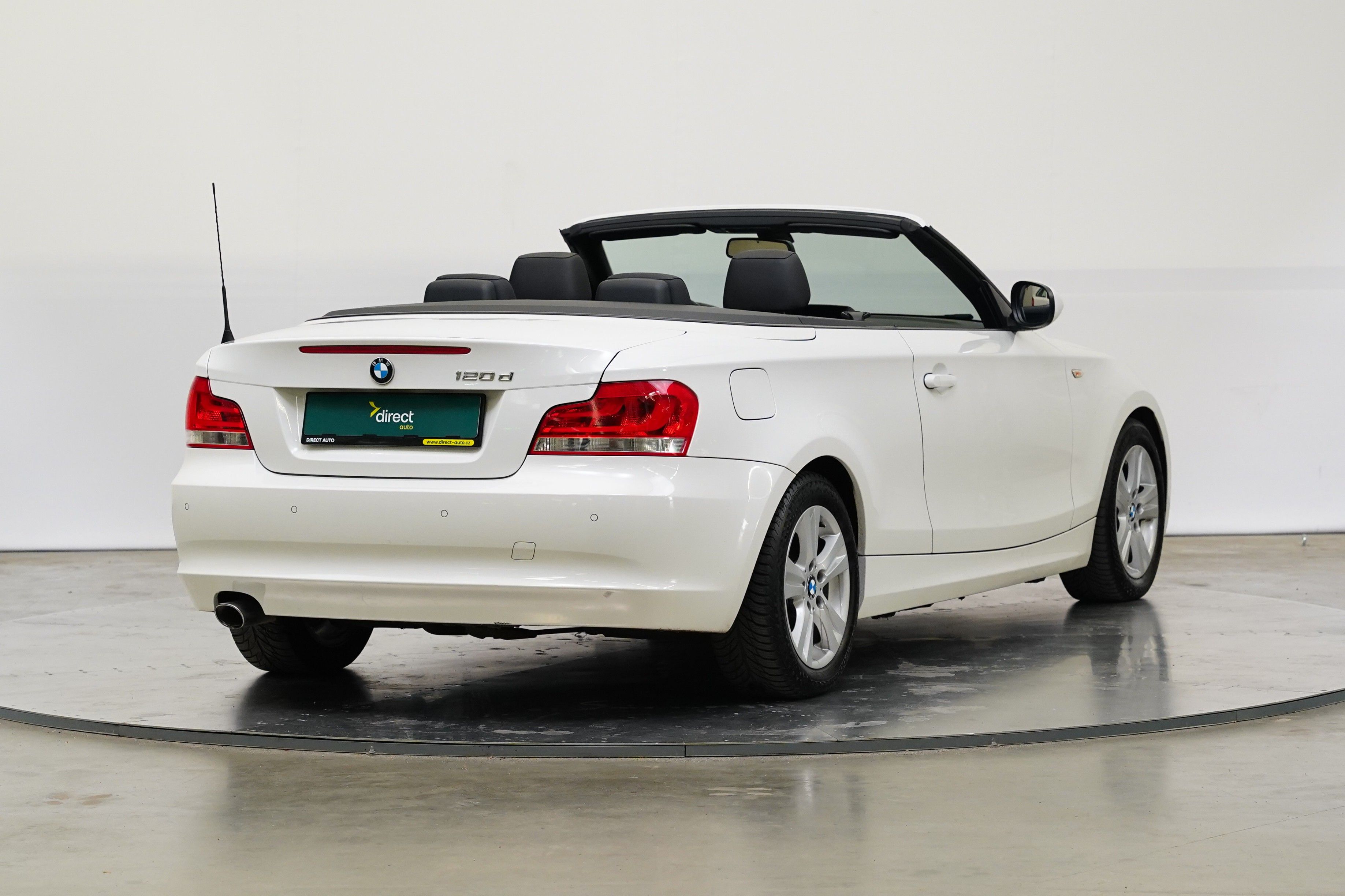 BMW Řada 1, d 130 kW Cabrio - fotka 2