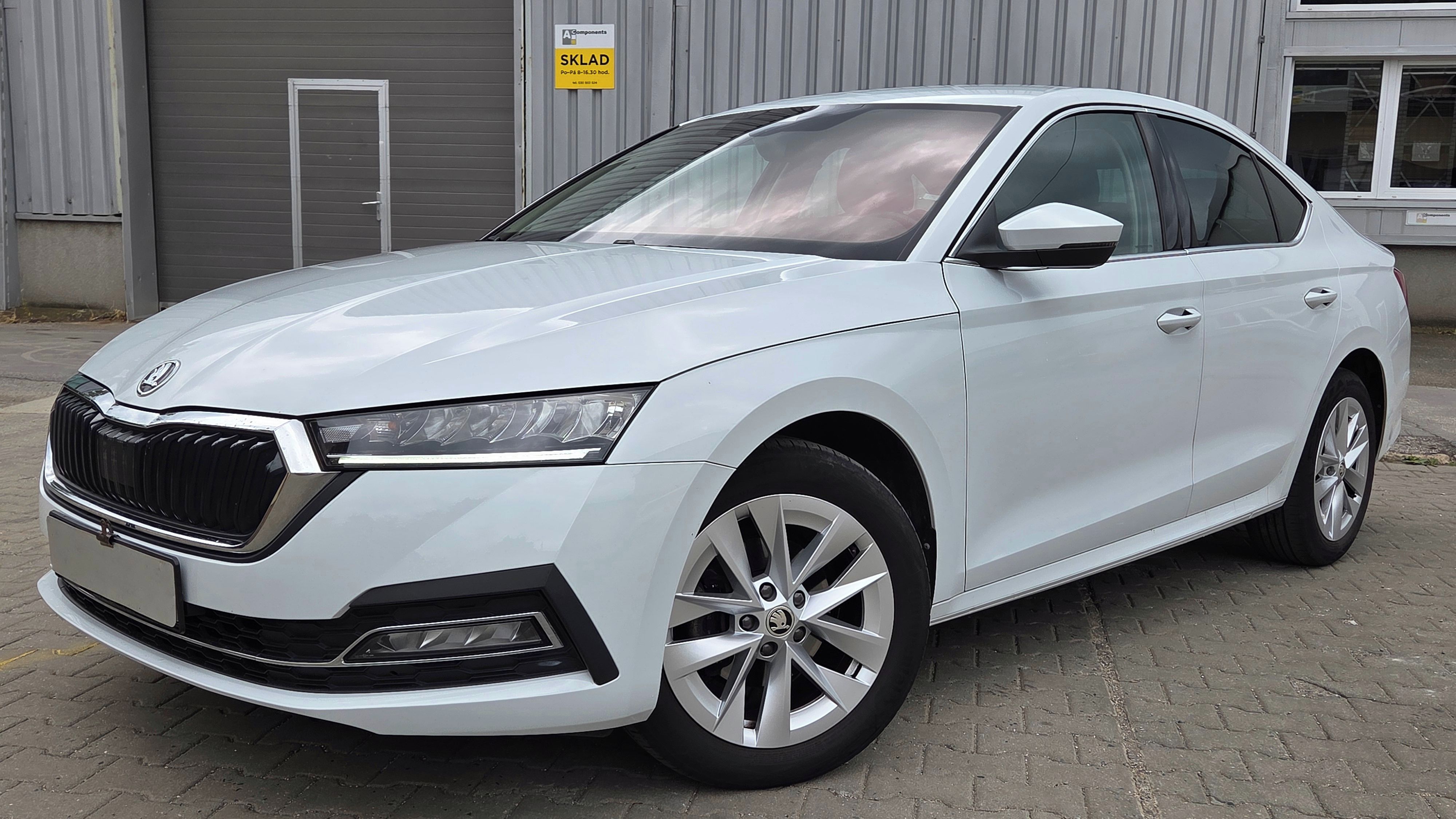 Škoda Octavia, 2.0 TDI, STYLE,DPH, ČR, tažné