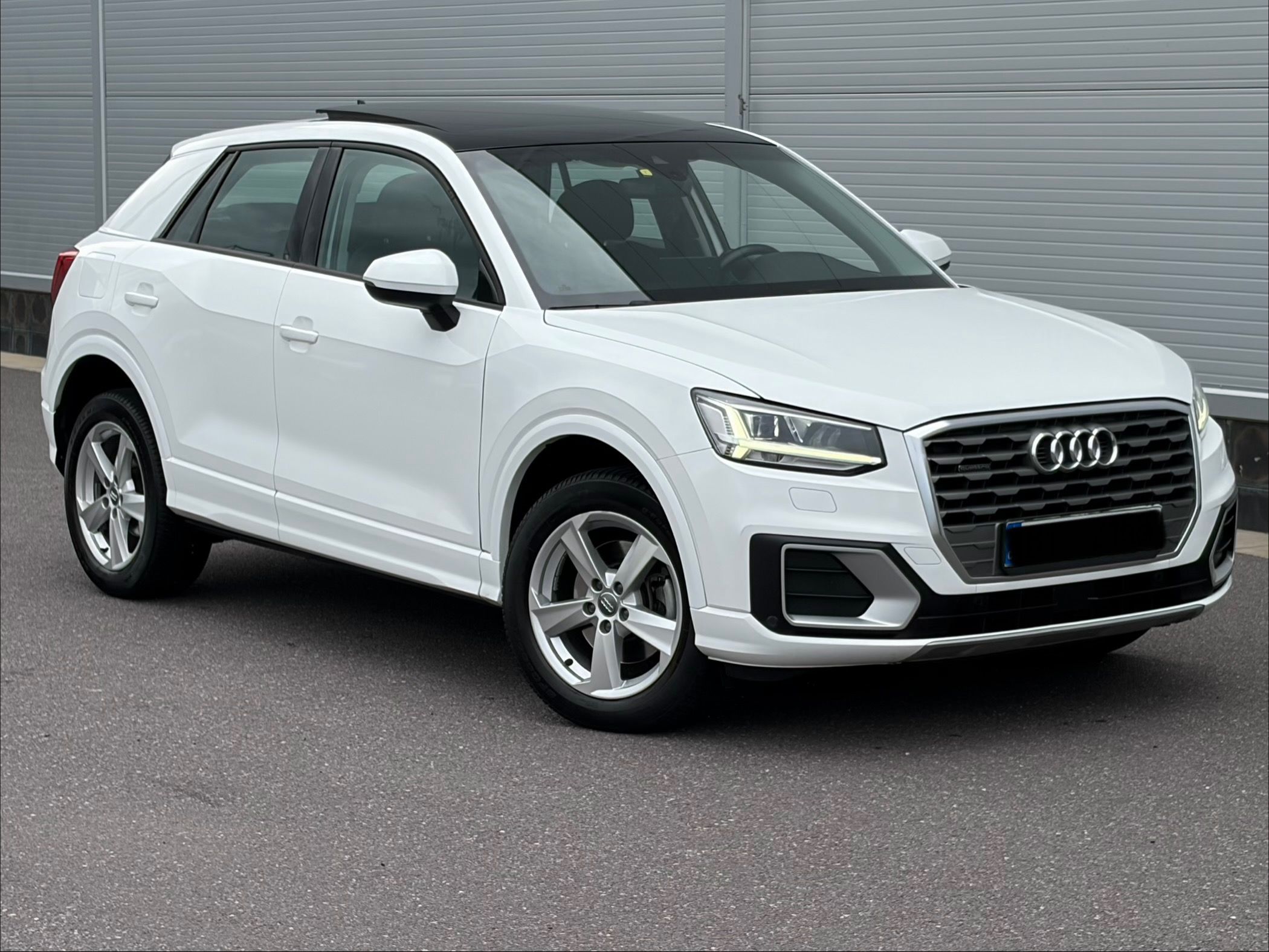 Audi Q2, 2.0TDi S-tron 4x4/TAŽNÉ/VÝBAVA - fotka 2