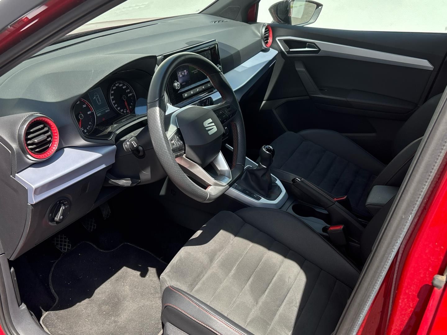 Seat Arona, 1.0 TSI / 81 kW FR - fotka 6