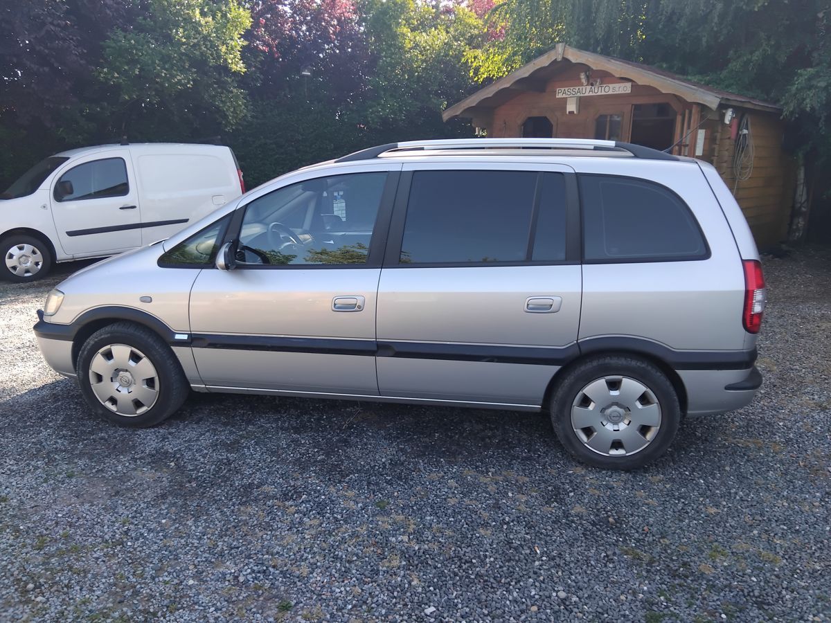 Opel Zafira, 1.8 16V - fotka 5