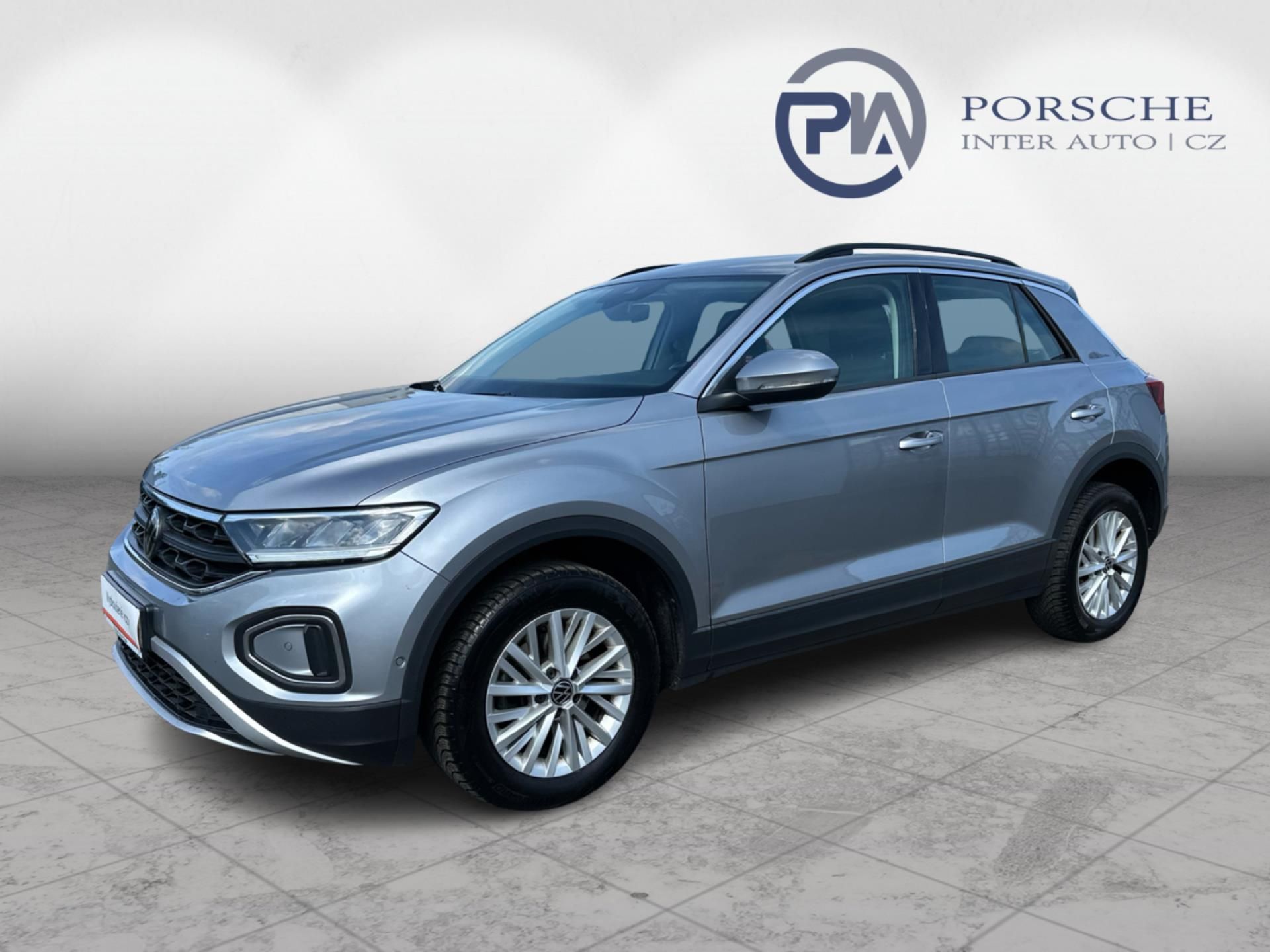 Volkswagen T-Roc, 1.5 TSI Life Manuál