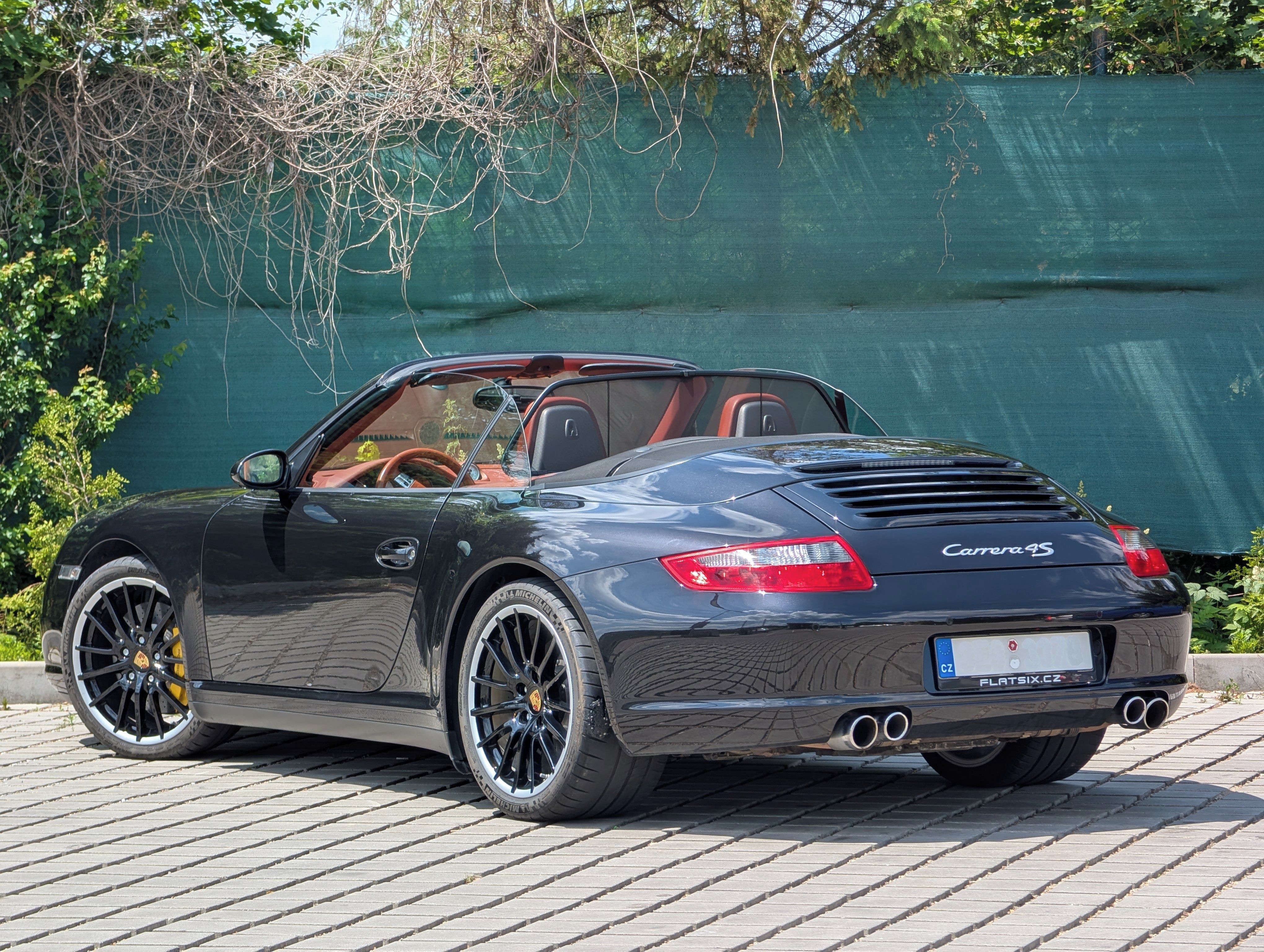 Porsche 911, 997 Carrera 4S Cabrio - fotka 3