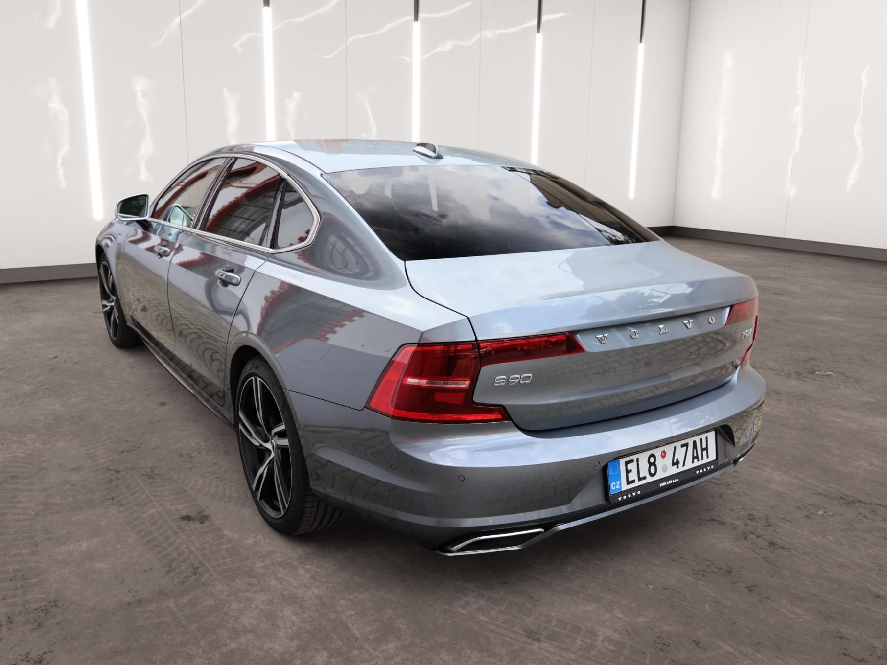 Volvo S90, T8 R-Design - fotka 2