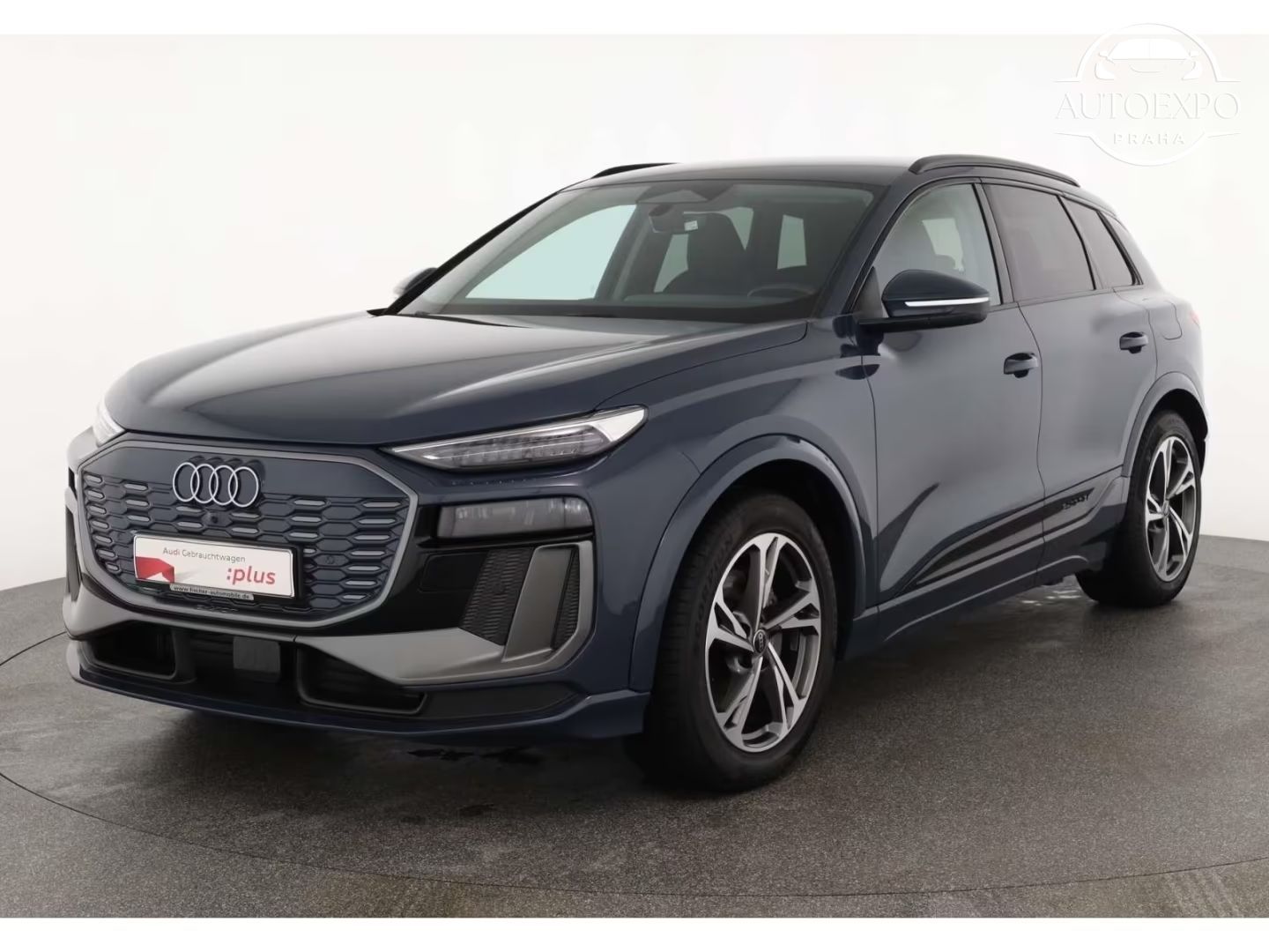 Audi Q6 e-tron, S line*