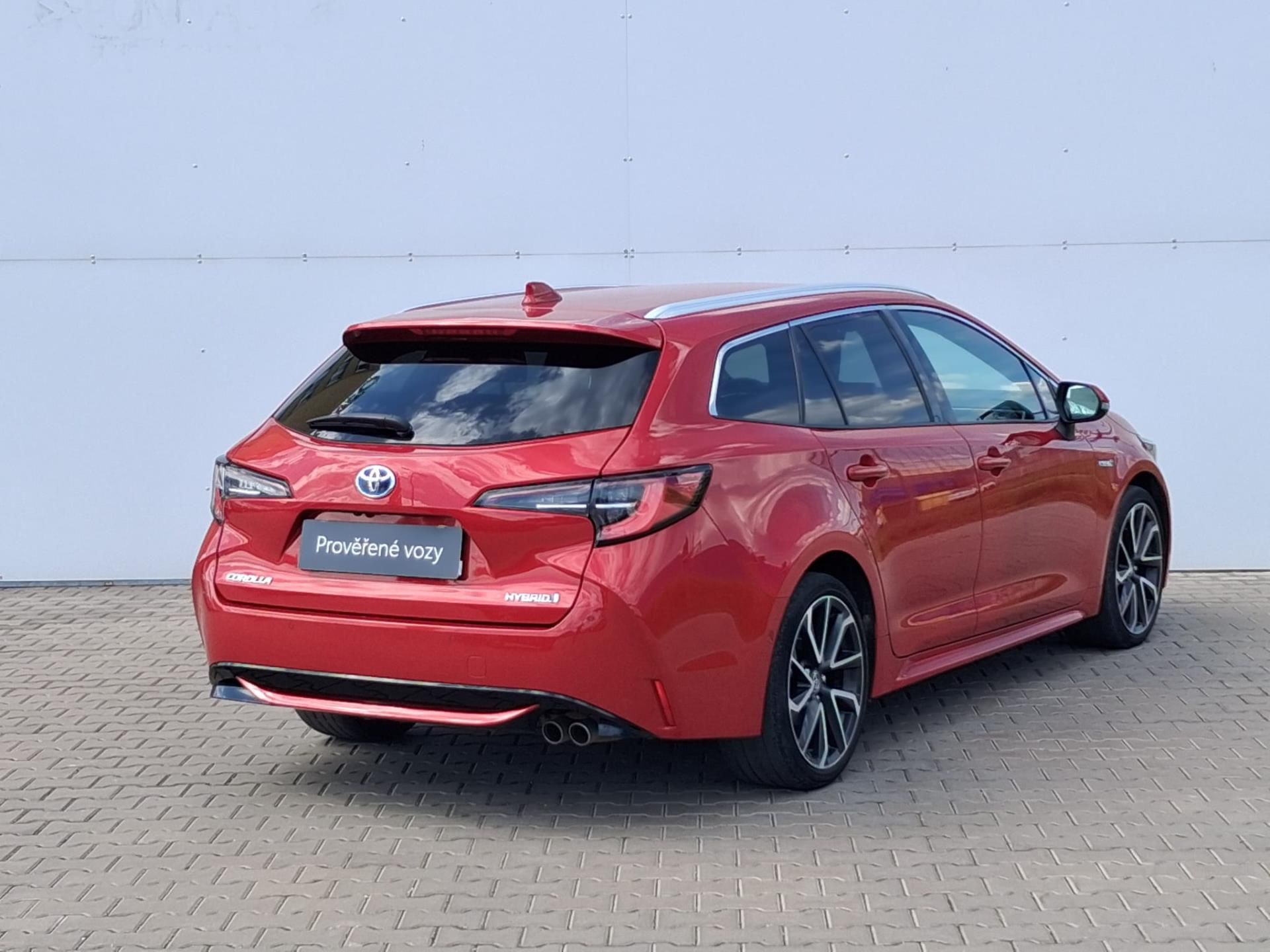 Toyota Corolla, 2.0 HSD e-CVT Executive VIP JB - fotka 2