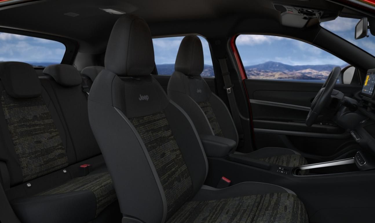 Jeep Avenger, 1.2i 100k Longitude AT6 - fotka 5