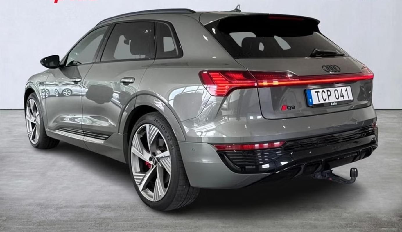 Audi Q8 e-tron, 55 Q 360k HuD Tažné 4 zóny - fotka 5