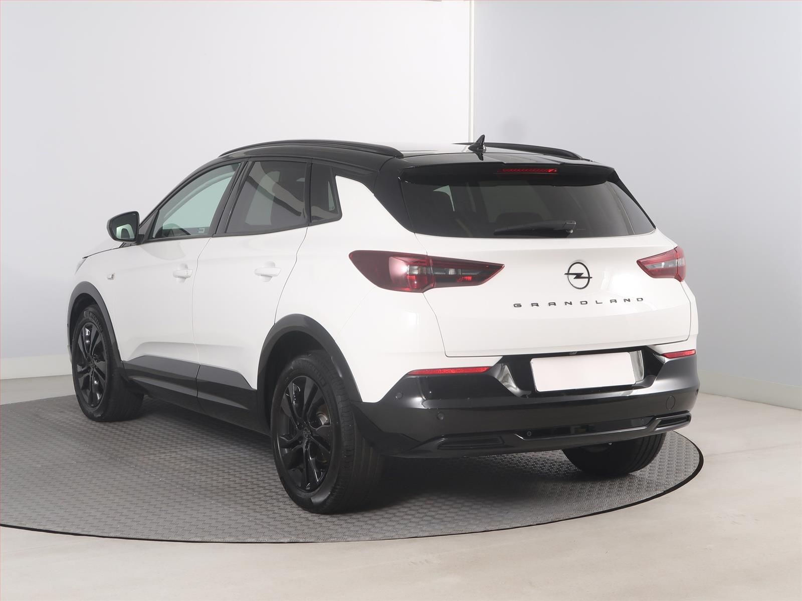 Opel Grandland, 1.2 Turbo, Automat, Serv.kniha - fotka 4