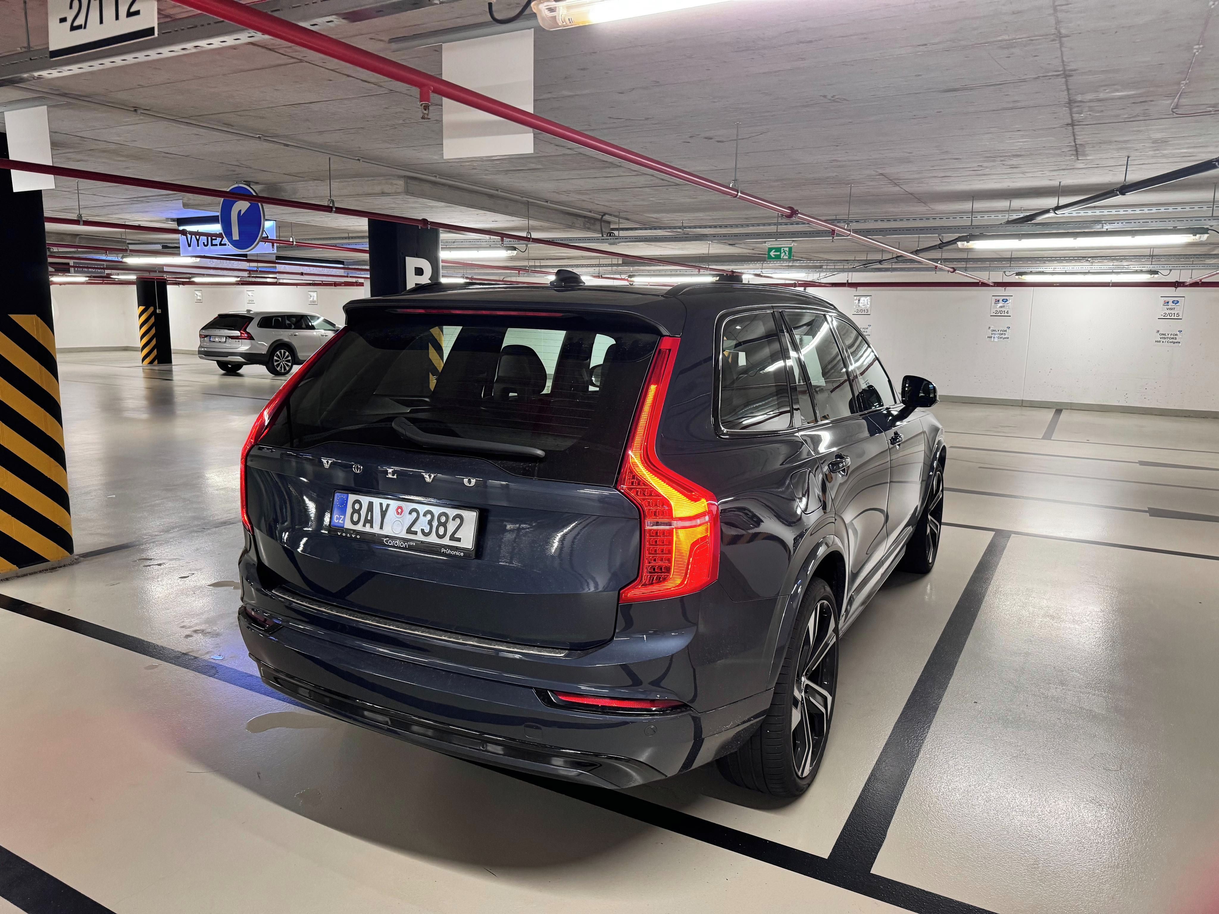 Volvo XC90, B5 AWD Mild Hybrid - fotka 2