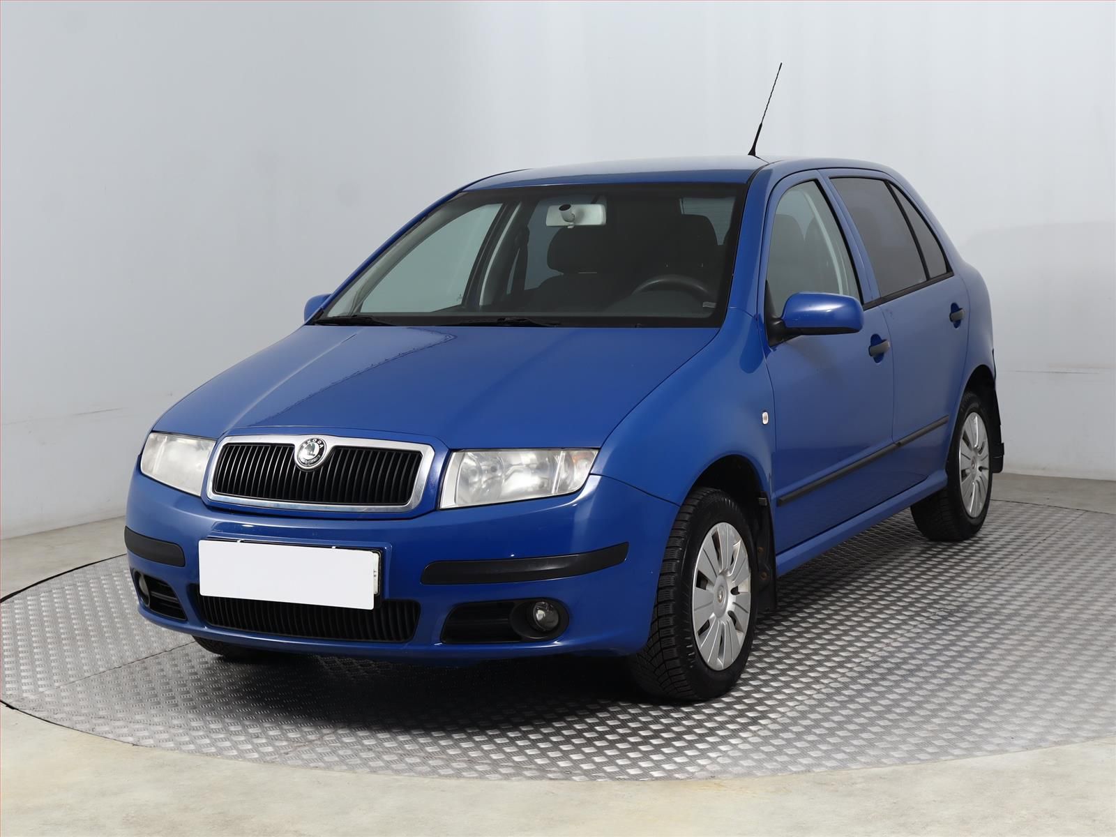 Škoda Fabia, 1.2, Klima, oblíbený vůz - fotka 2
