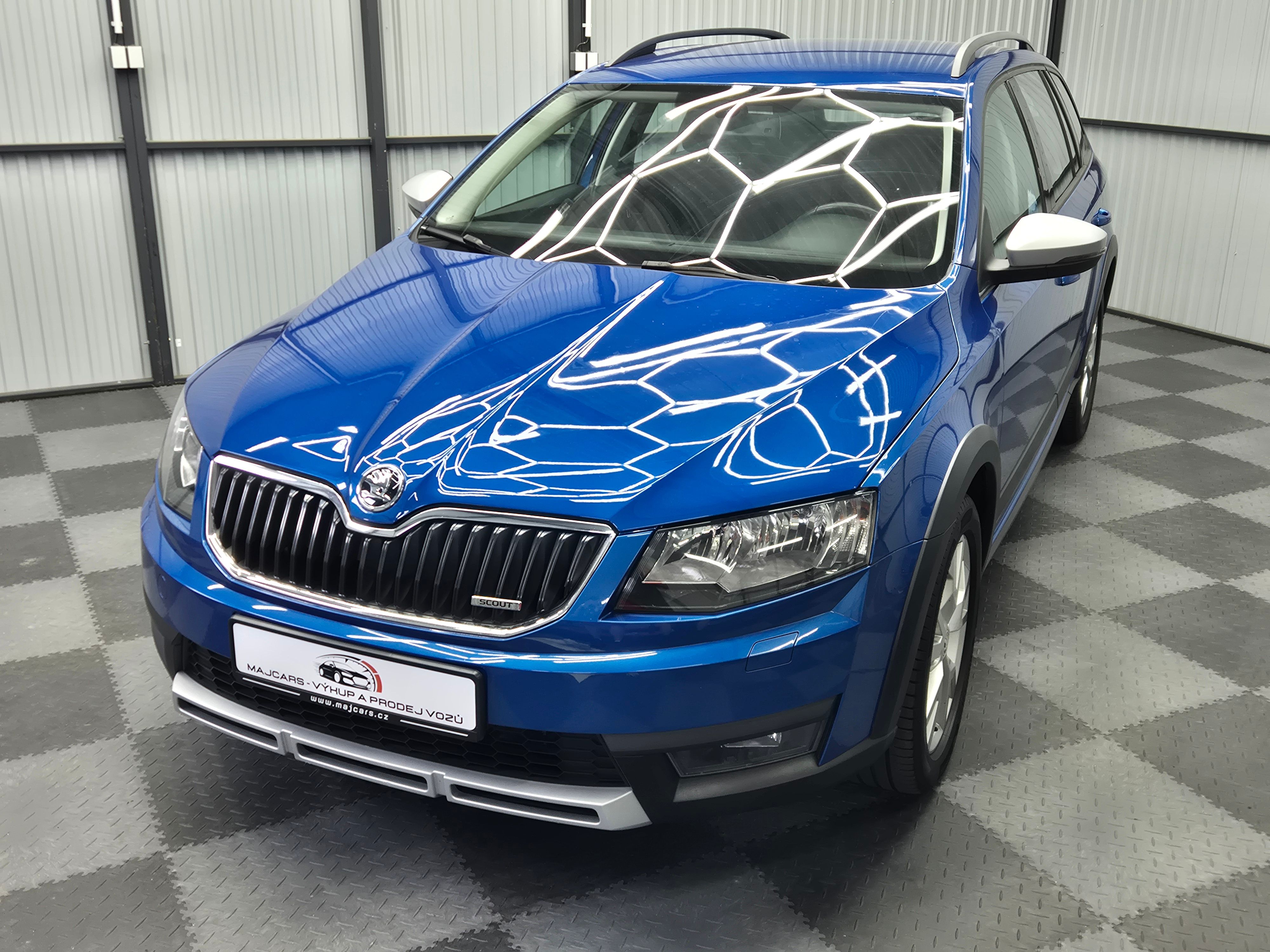 Škoda Octavia, 2.0 TDI 110KW SCOUT - fotka 2