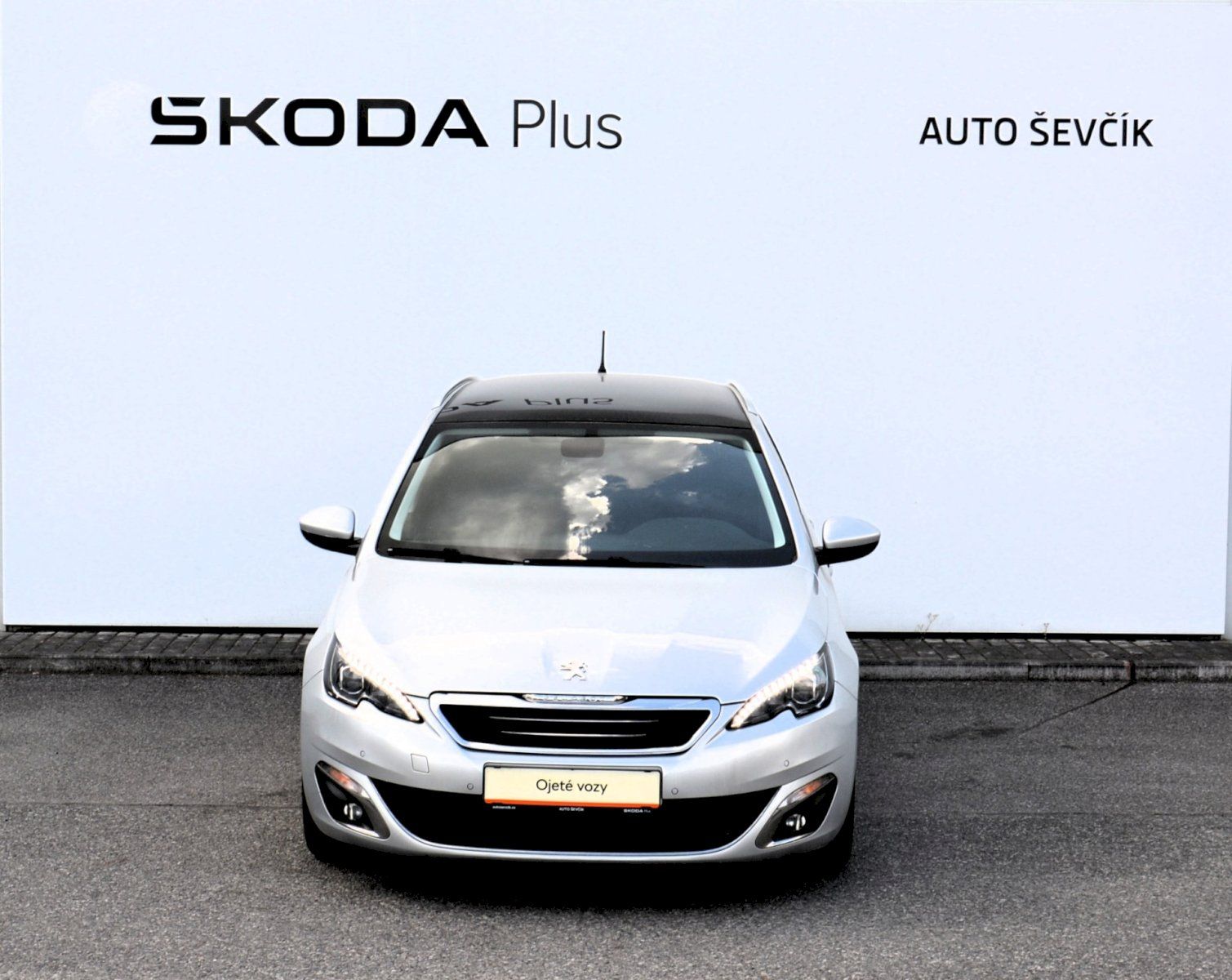 Peugeot 308, SW 1.6 HDI 73 kW ALLURE - prav - fotka 4