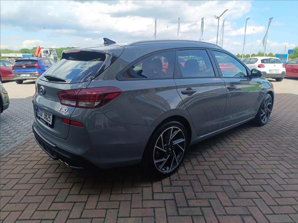 Hyundai i30, 1,5 T-GDi, DCT N-Line - fotka 5