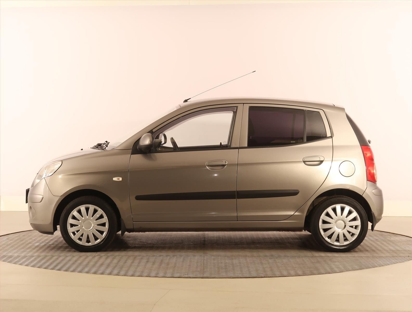 Kia Picanto, 1.1, po STK, polokůže - fotka 3