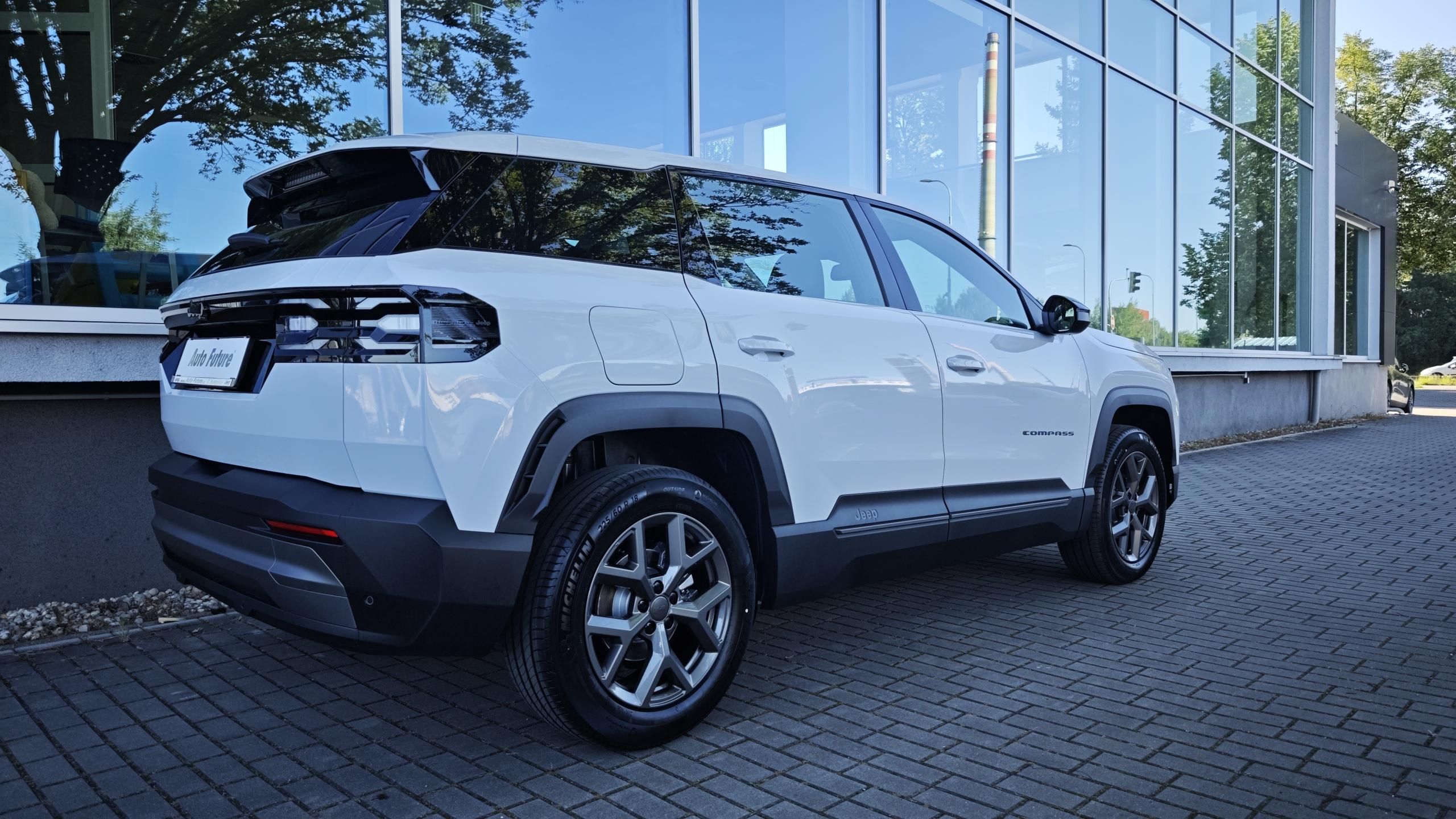Jeep Compass, Altitude hybrid 145PS automat - fotka 3