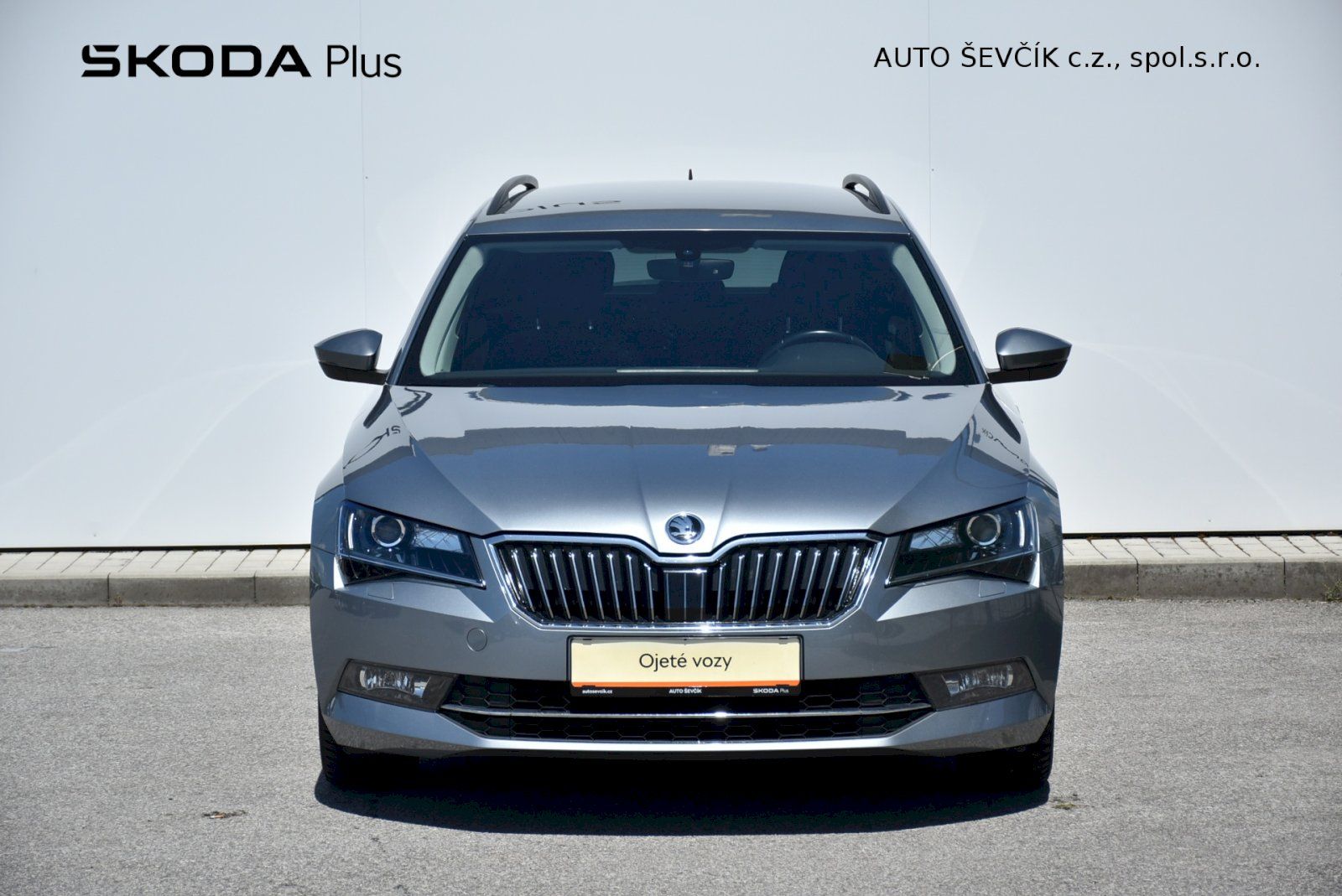 Škoda Superb, Ambition 2.0 TDI 110kW - fotka 4