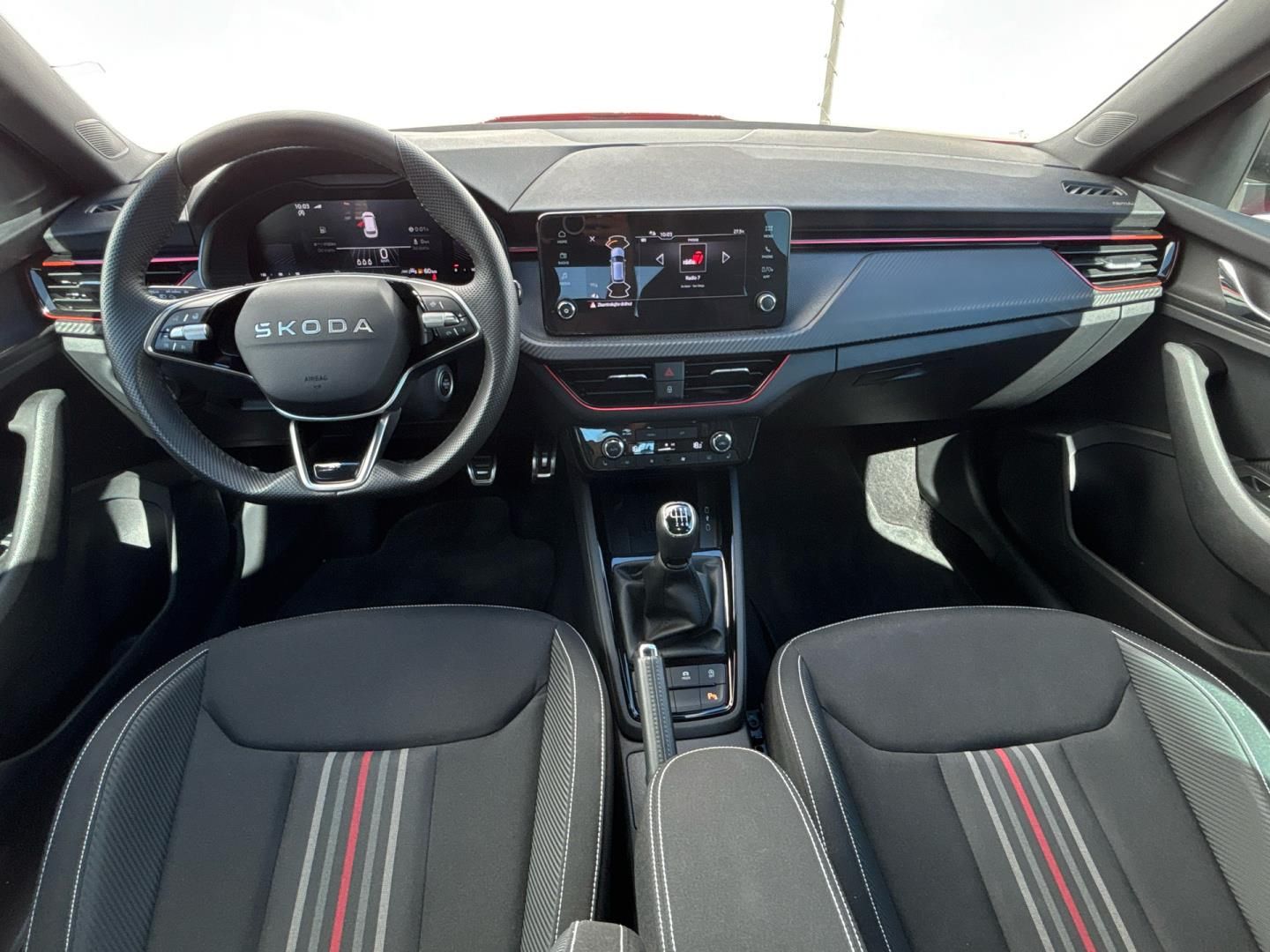 Škoda Kamiq, 1.0 TSI / 85 kW Monte Carlo - fotka 5