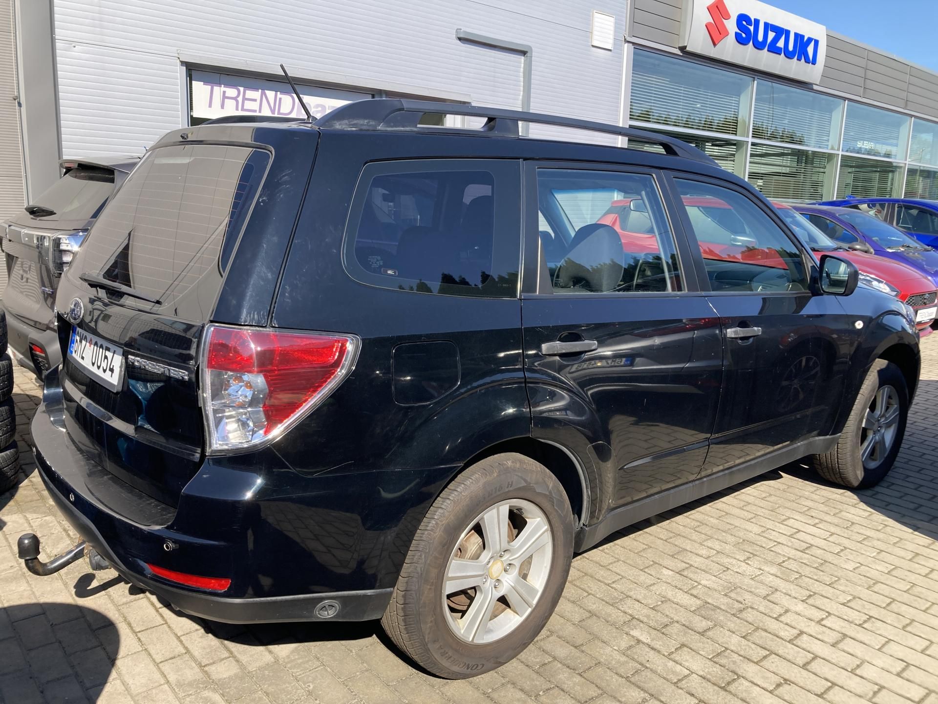 Subaru Forester, 2,0i + LPG Active - fotka 2